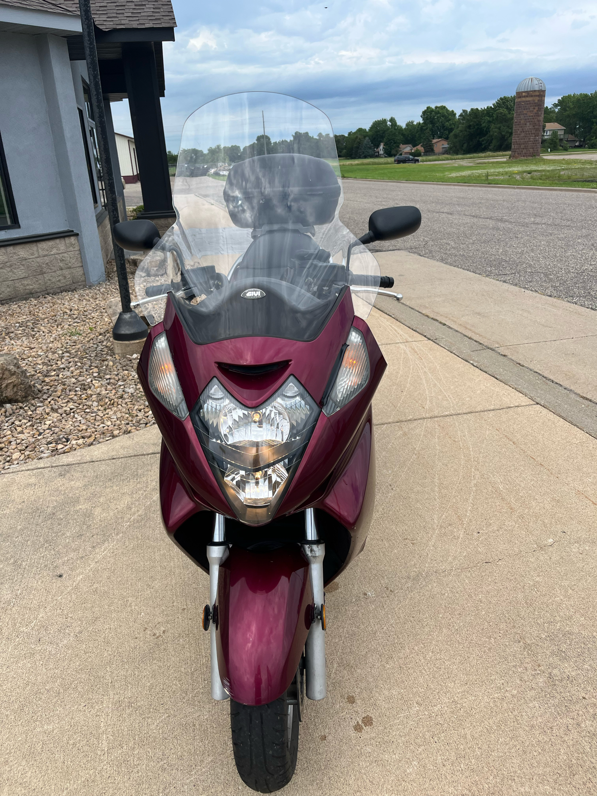 2002 Honda Silver Wing FSC600 in Belle Plaine, Minnesota - Photo 2