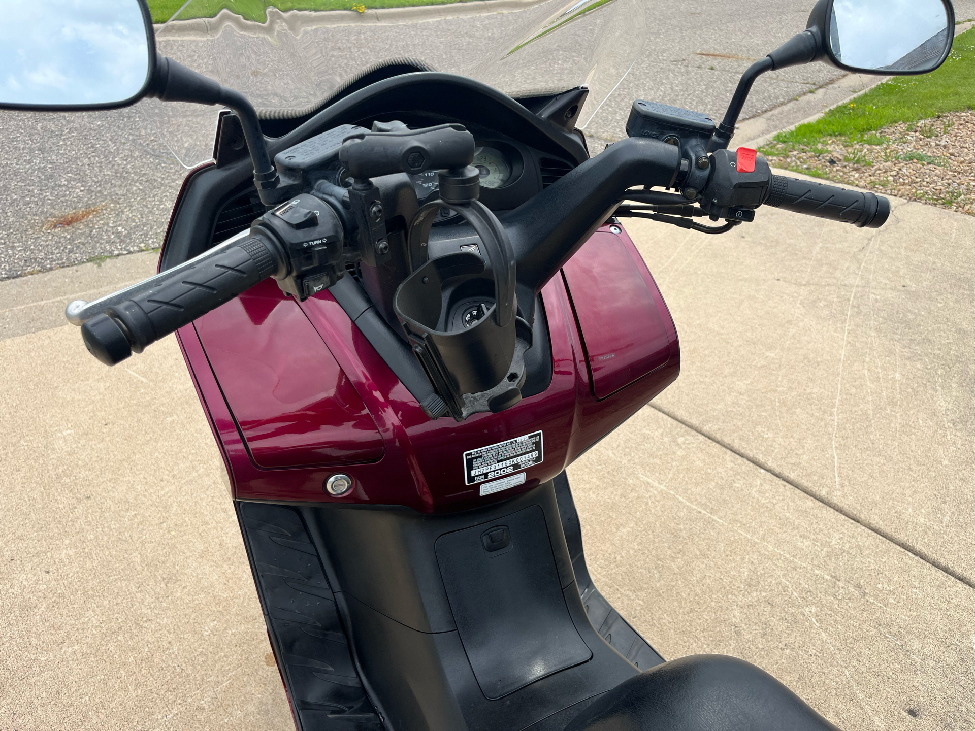 2002 Honda Silver Wing FSC600 in Belle Plaine, Minnesota - Photo 5