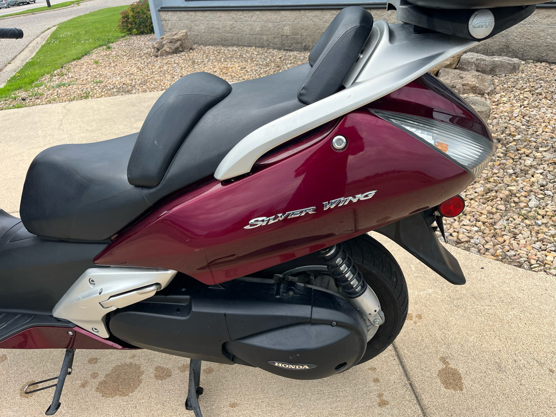 2002 Honda Silver Wing FSC600 in Belle Plaine, Minnesota - Photo 9