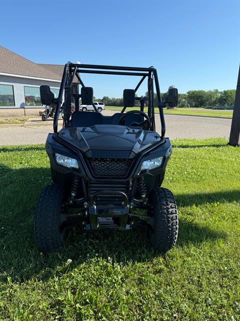 2022 Honda Pioneer 520 in Belle Plaine, Minnesota - Photo 2