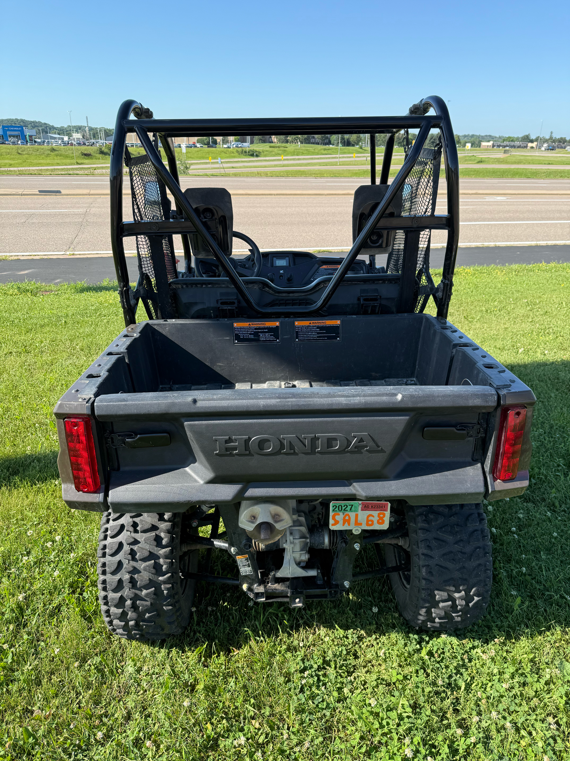 2022 Honda Pioneer 520 in Belle Plaine, Minnesota - Photo 4