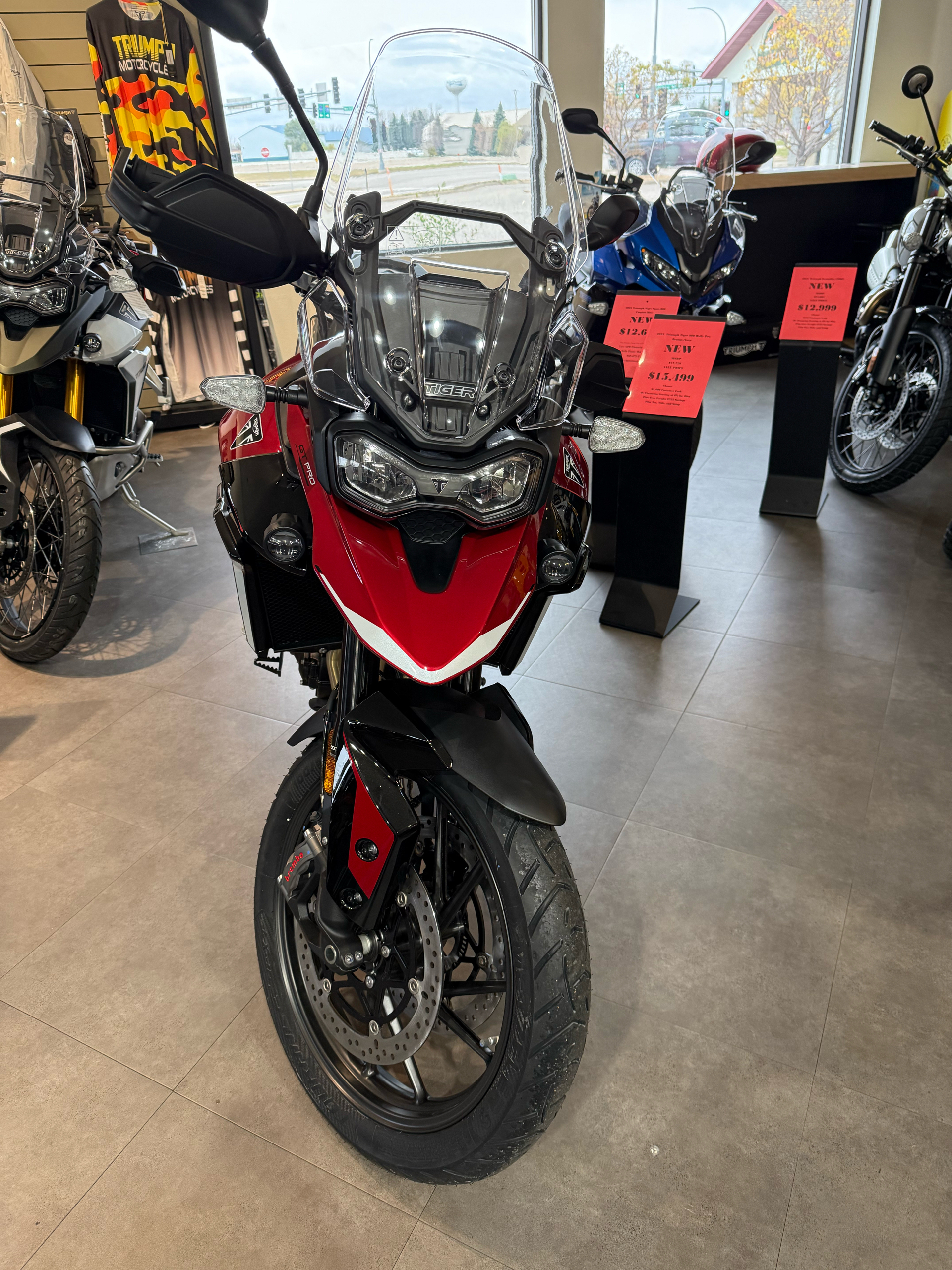 2025 Triumph Tiger 900 GT Pro in Belle Plaine, Minnesota - Photo 5