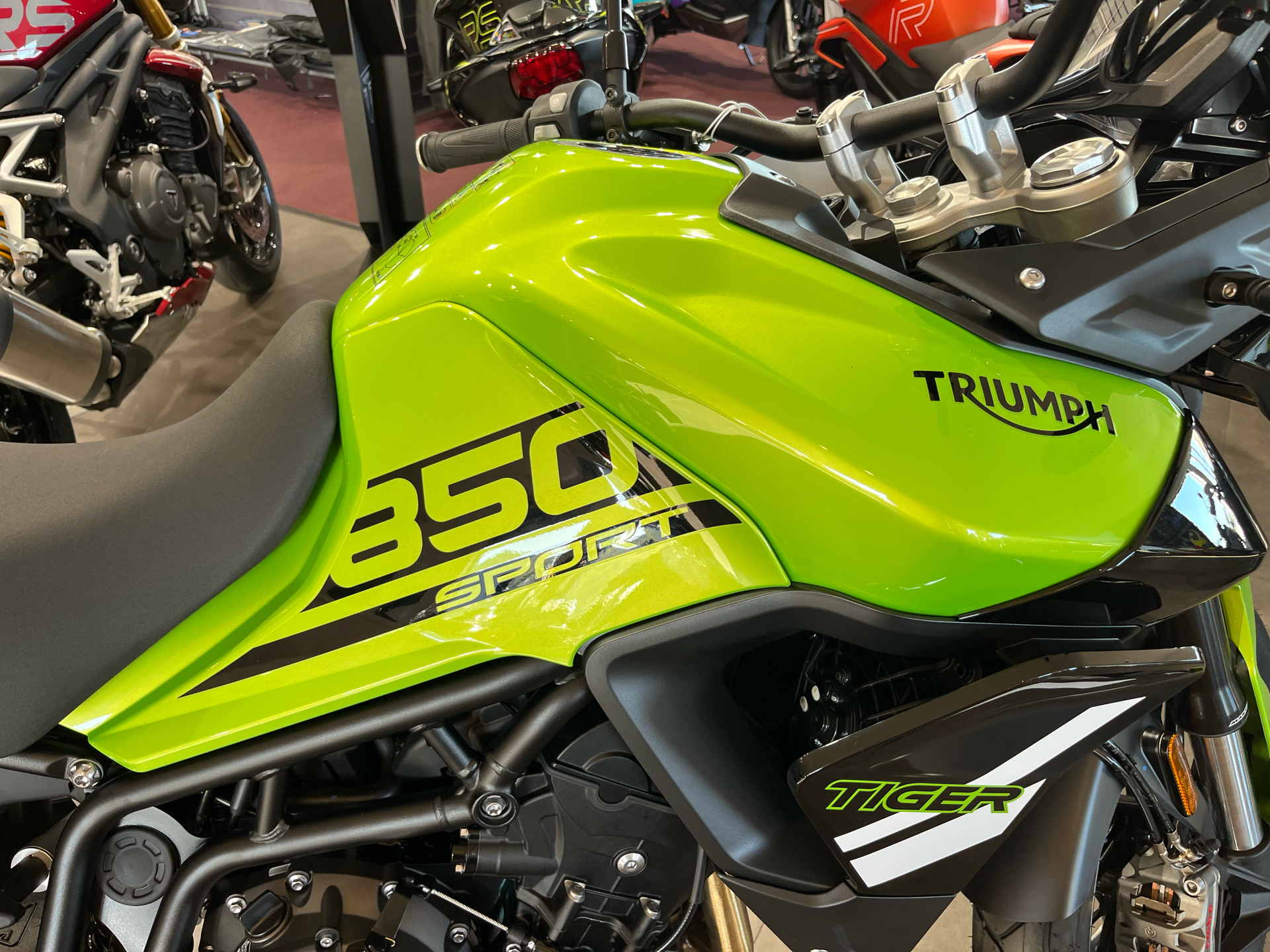 2025 Triumph Tiger 850 Sport in Belle Plaine, Minnesota - Photo 2