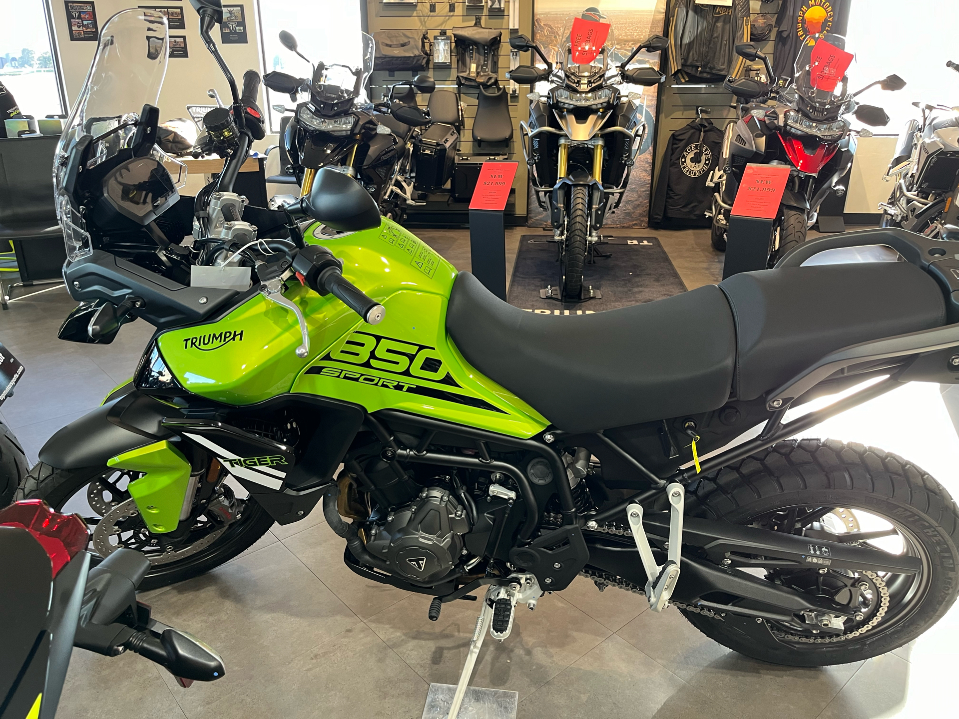 2025 Triumph Tiger 850 Sport in Belle Plaine, Minnesota - Photo 6