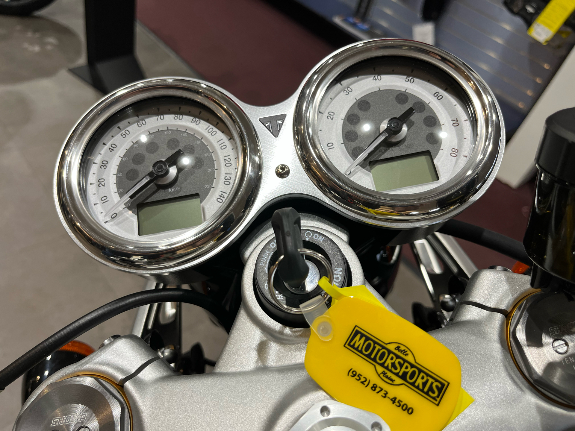 2024 Triumph Thruxton RS in Belle Plaine, Minnesota - Photo 7