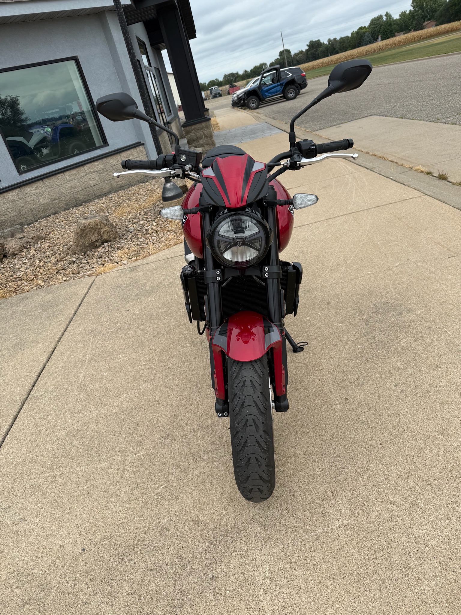 2026 Triumph Trident 800 7