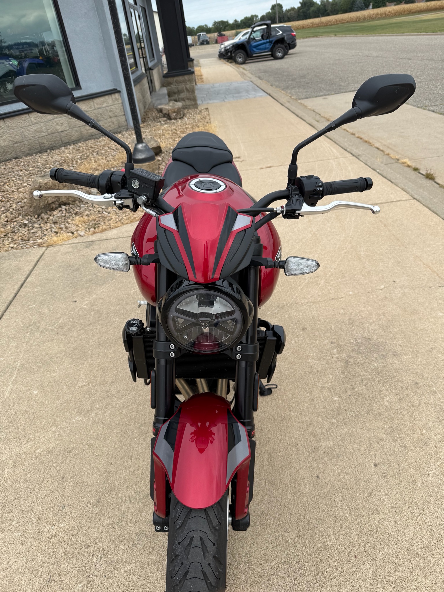 2026 Triumph Trident 800 12
