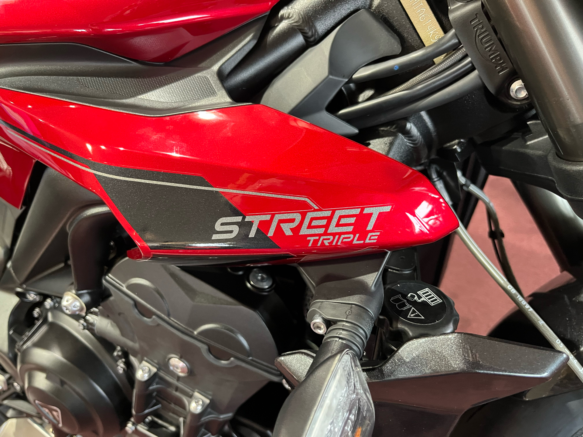 2025 Triumph Street Triple 765 RS in Belle Plaine, Minnesota - Photo 4