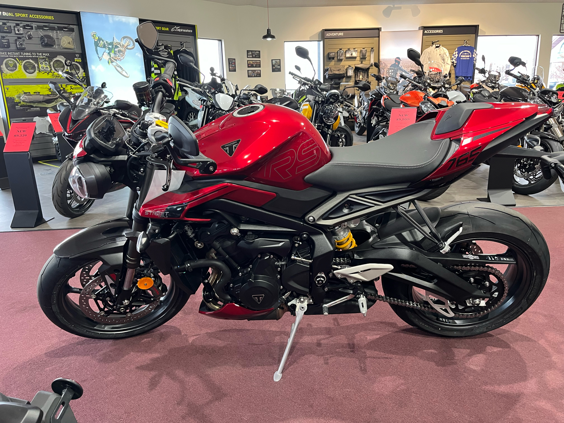 2025 Triumph Street Triple 765 RS in Belle Plaine, Minnesota - Photo 6