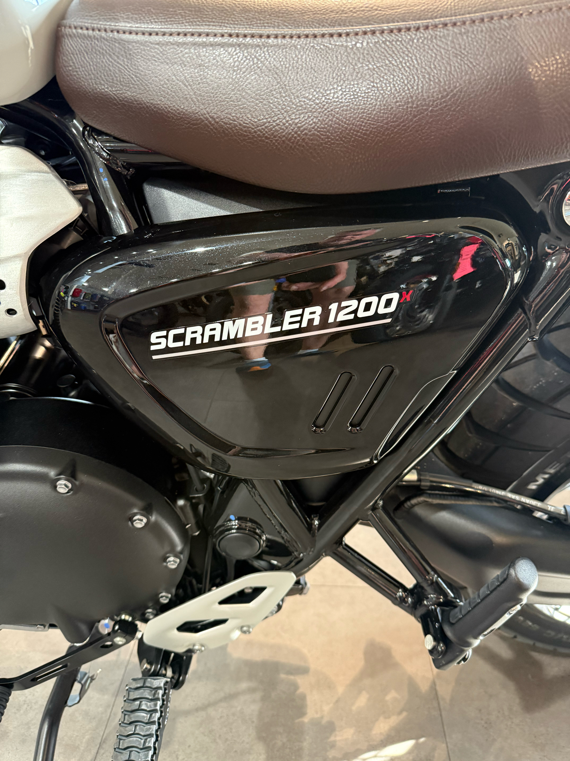 2025 Triumph Scrambler 1200 X in Belle Plaine, Minnesota - Photo 7