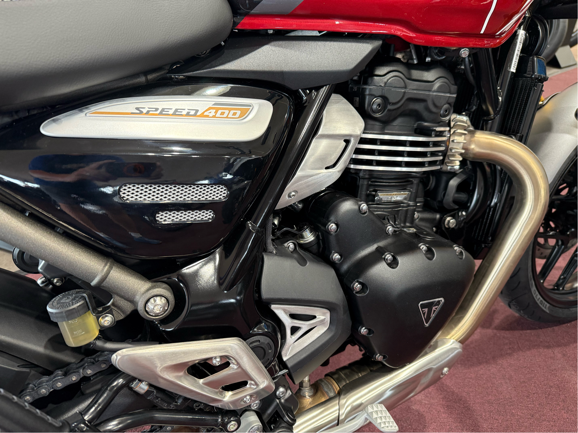 2025 Triumph Speed 400 in Belle Plaine, Minnesota - Photo 2
