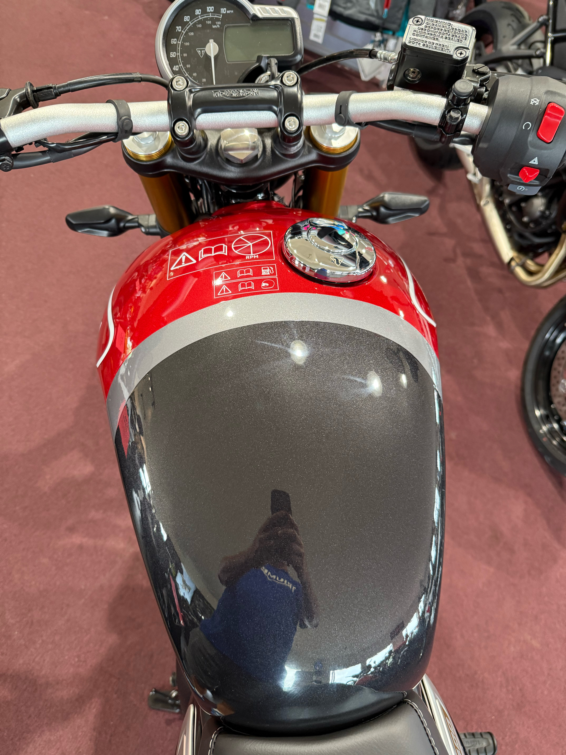 2025 Triumph Speed 400 in Belle Plaine, Minnesota - Photo 6