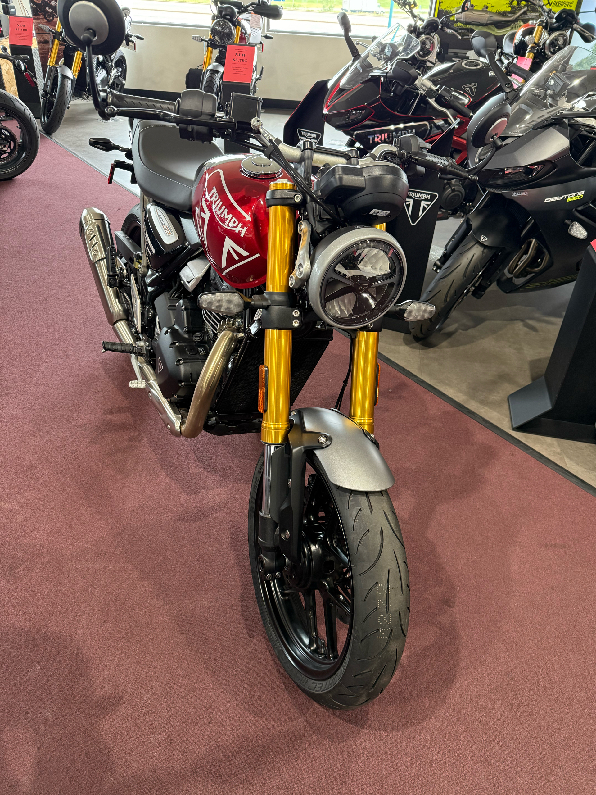 2025 Triumph Speed 400 in Belle Plaine, Minnesota - Photo 9
