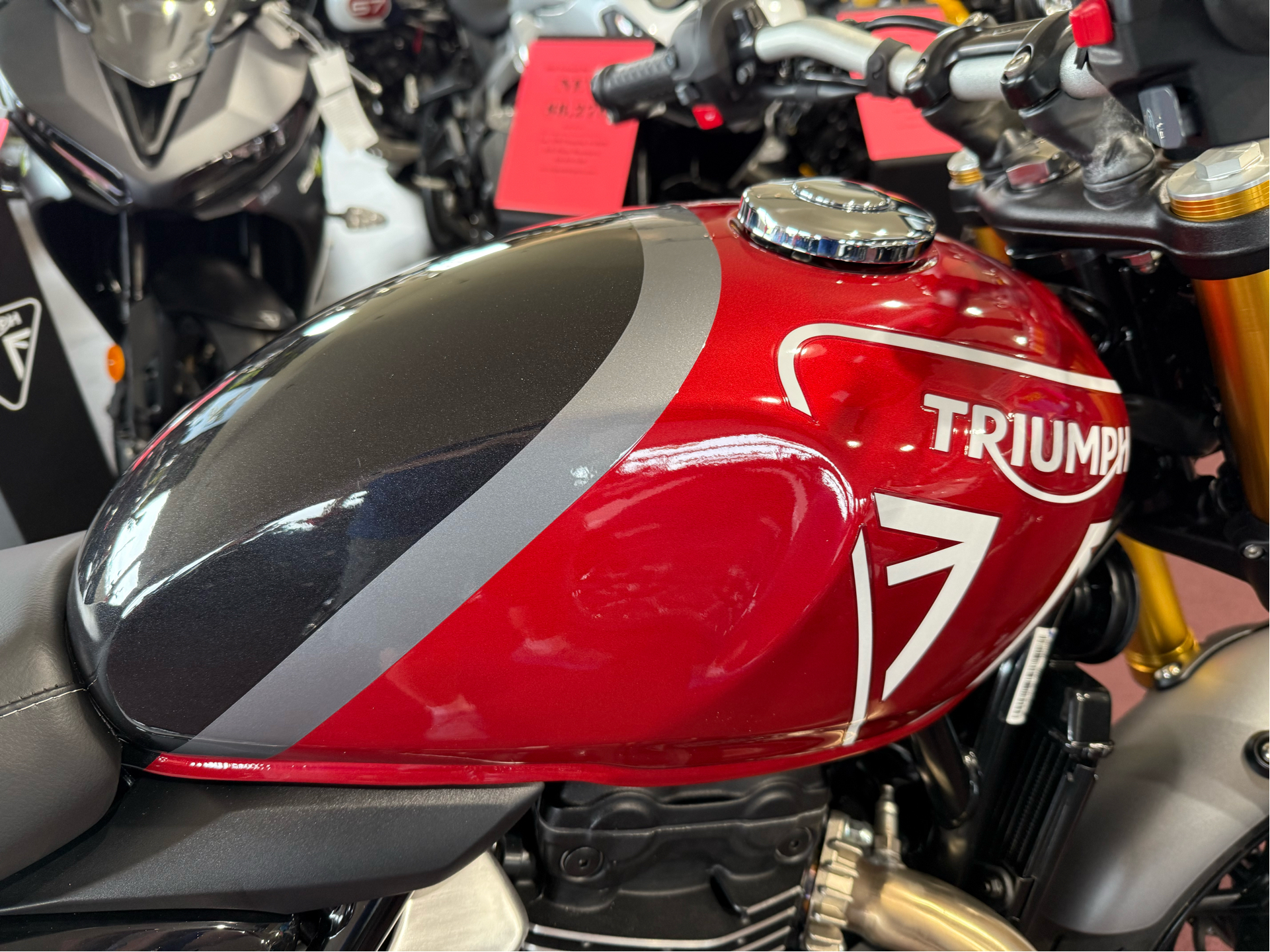 2025 Triumph Speed 400 in Belle Plaine, Minnesota - Photo 10