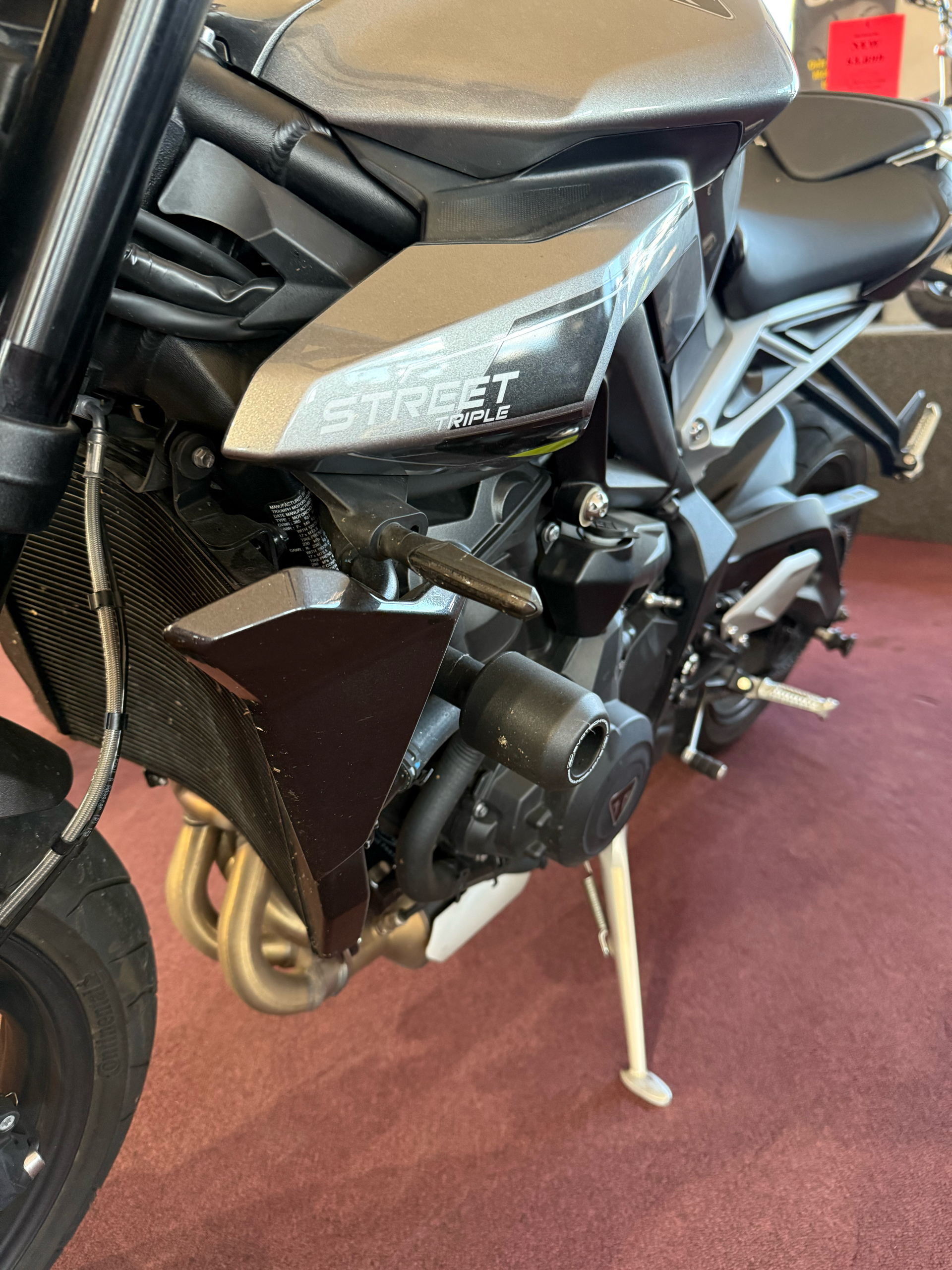 2024 Triumph Street Triple 765 R in Belle Plaine, Minnesota - Photo 2