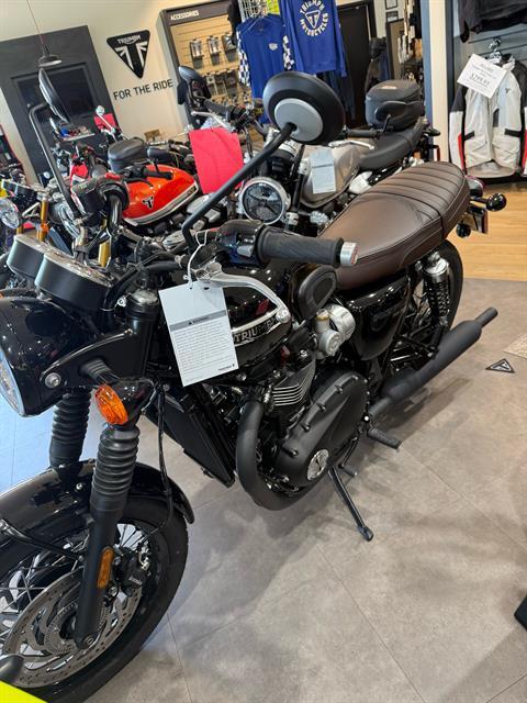 2025 Triumph Bonneville T120 Black in Belle Plaine, Minnesota - Photo 7