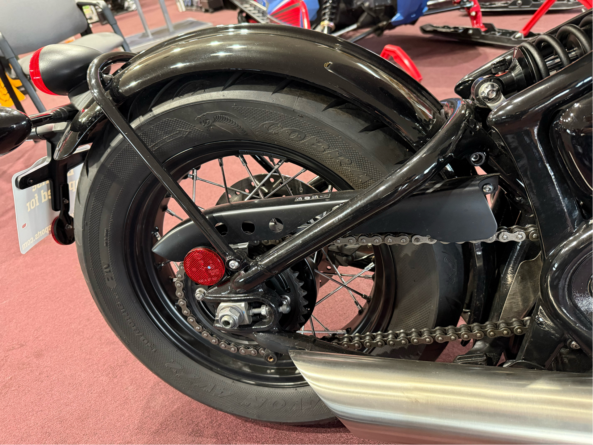 2023 Triumph Bonneville Bobber Chrome Edition in Belle Plaine, Minnesota - Photo 4