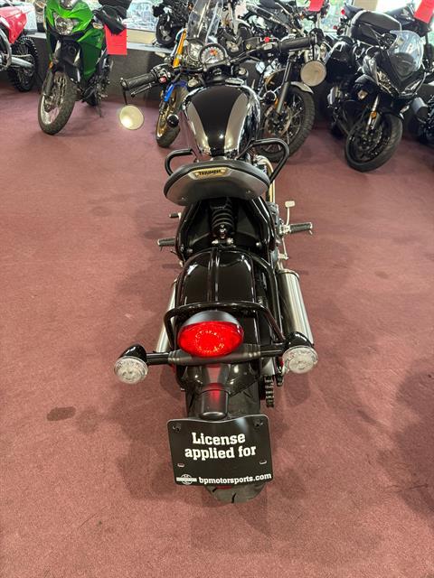 2023 Triumph Bonneville Bobber Chrome Edition in Belle Plaine, Minnesota - Photo 8