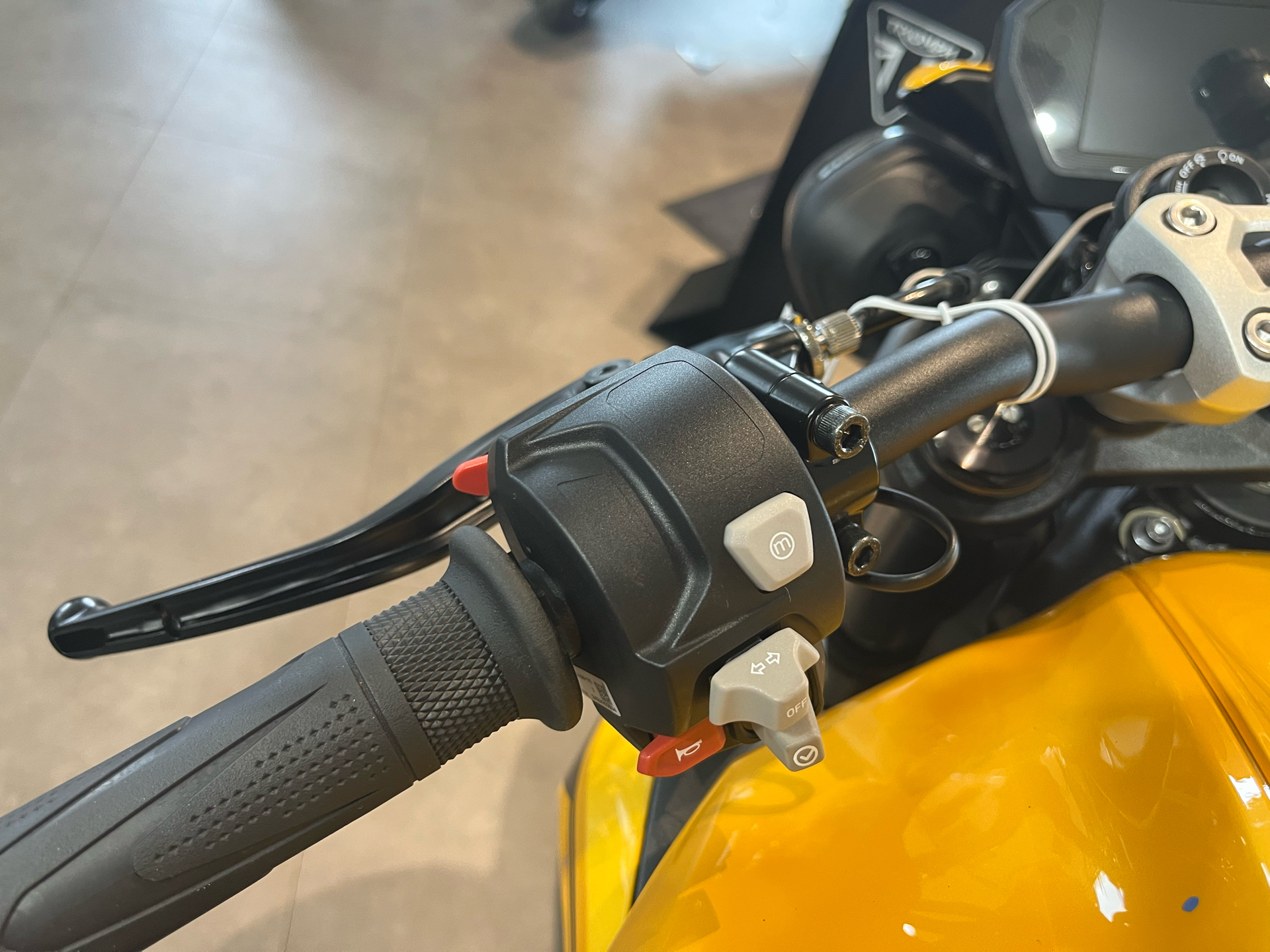 2025 Triumph Street Triple 765 RS in Belle Plaine, Minnesota - Photo 4