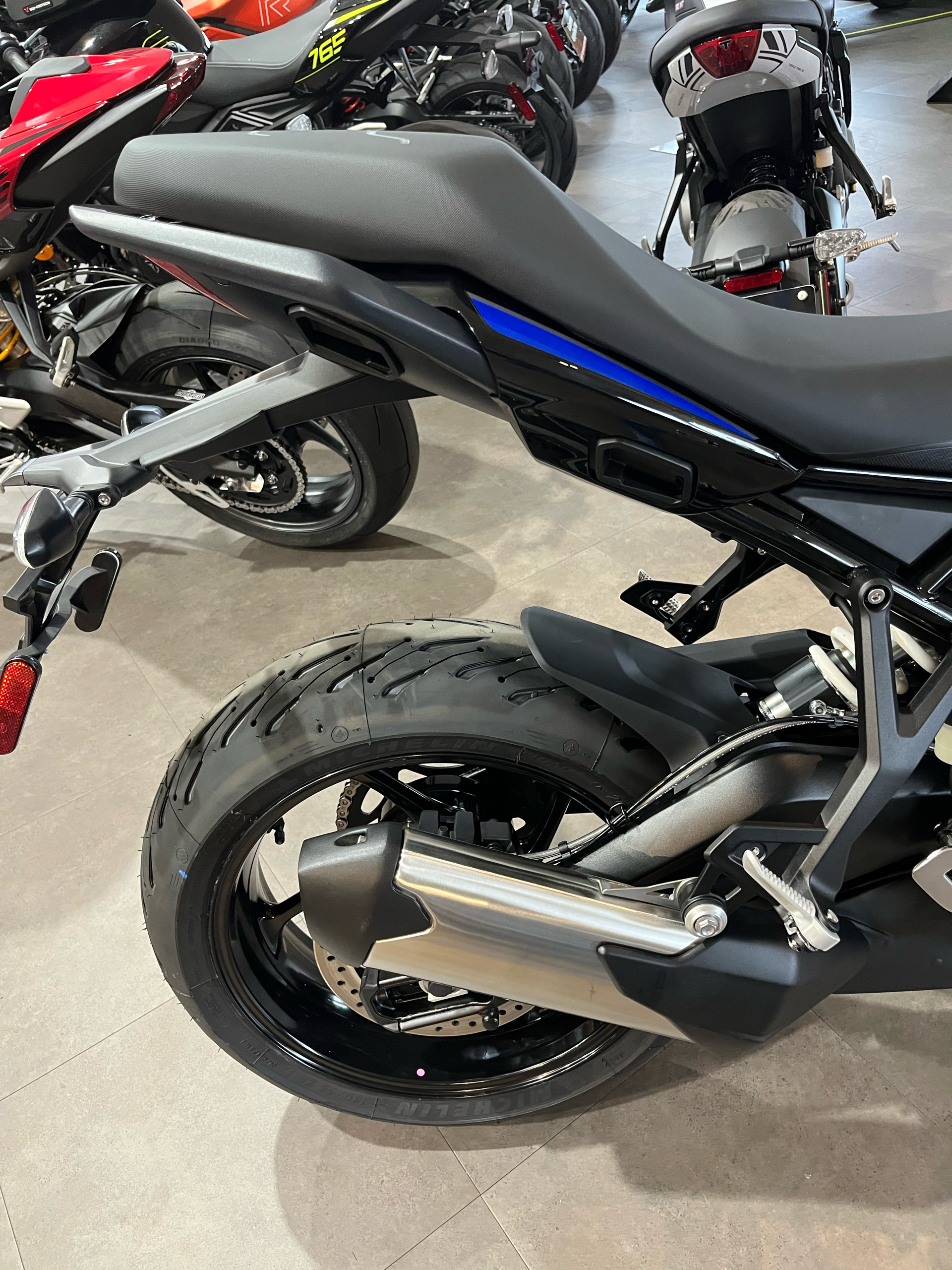 2025 Triumph Tiger Sport 800 in Belle Plaine, Minnesota - Photo 10