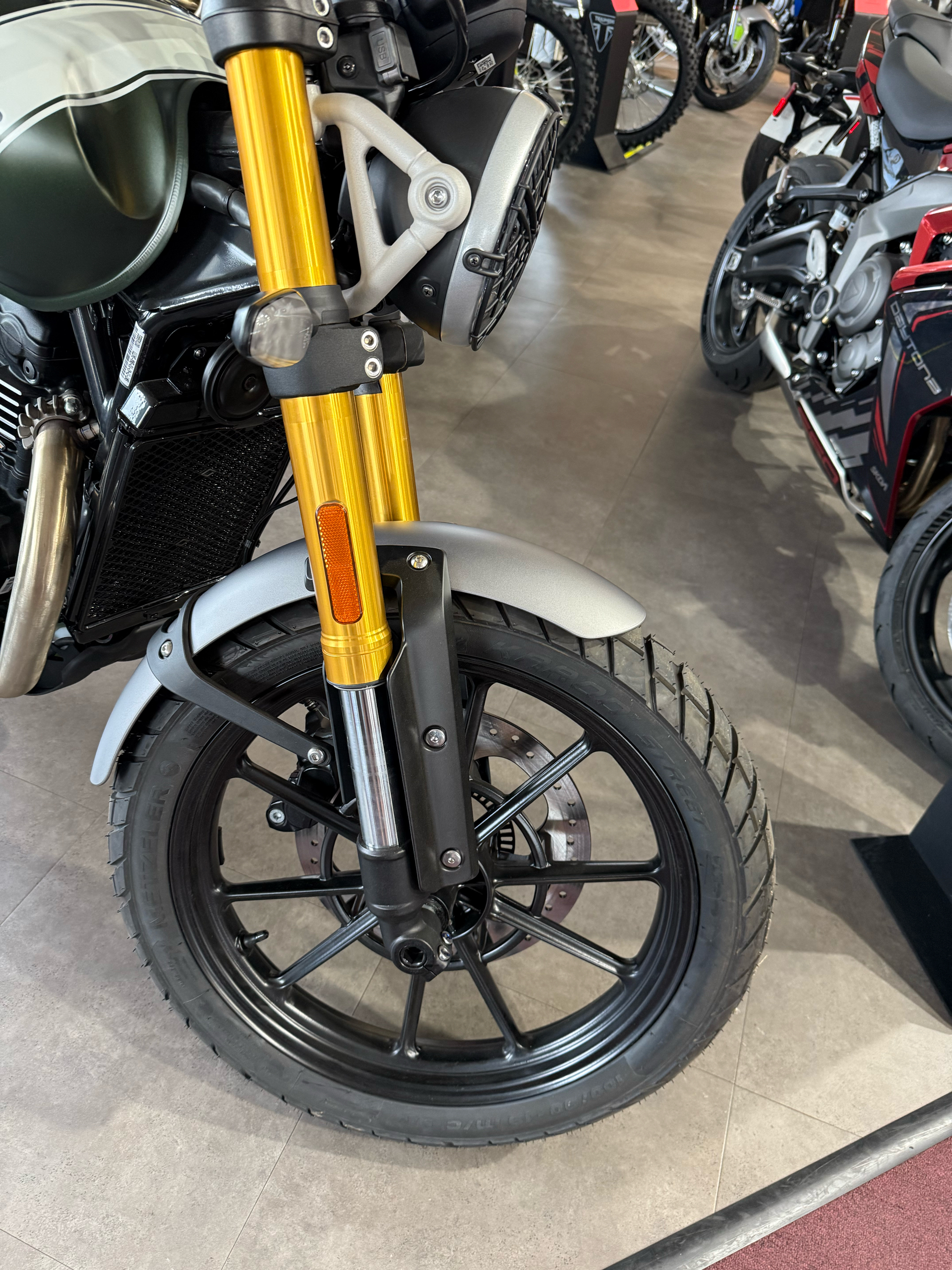 2025 Triumph Scrambler 400 X in Belle Plaine, Minnesota - Photo 5