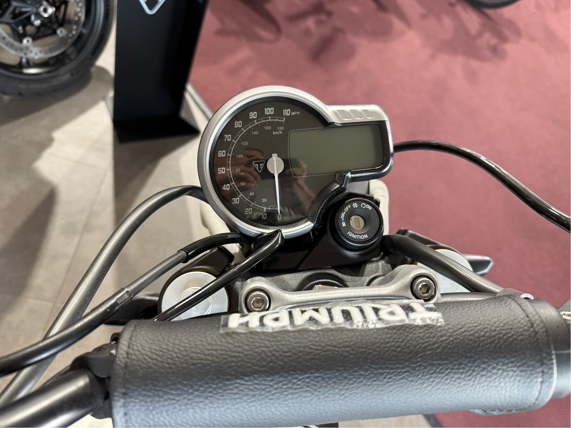 2025 Triumph Scrambler 400 X in Belle Plaine, Minnesota - Photo 12