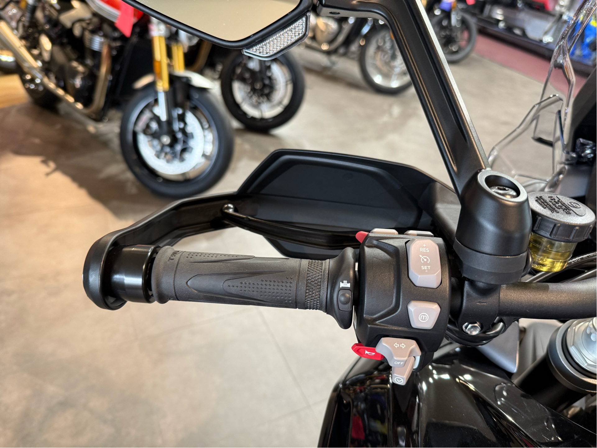 2024 Triumph Tiger 1200 GT Explorer in Belle Plaine, Minnesota - Photo 8