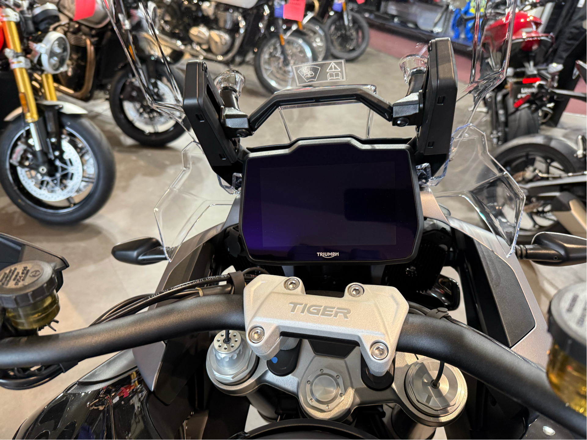 2024 Triumph Tiger 1200 GT Explorer in Belle Plaine, Minnesota - Photo 9