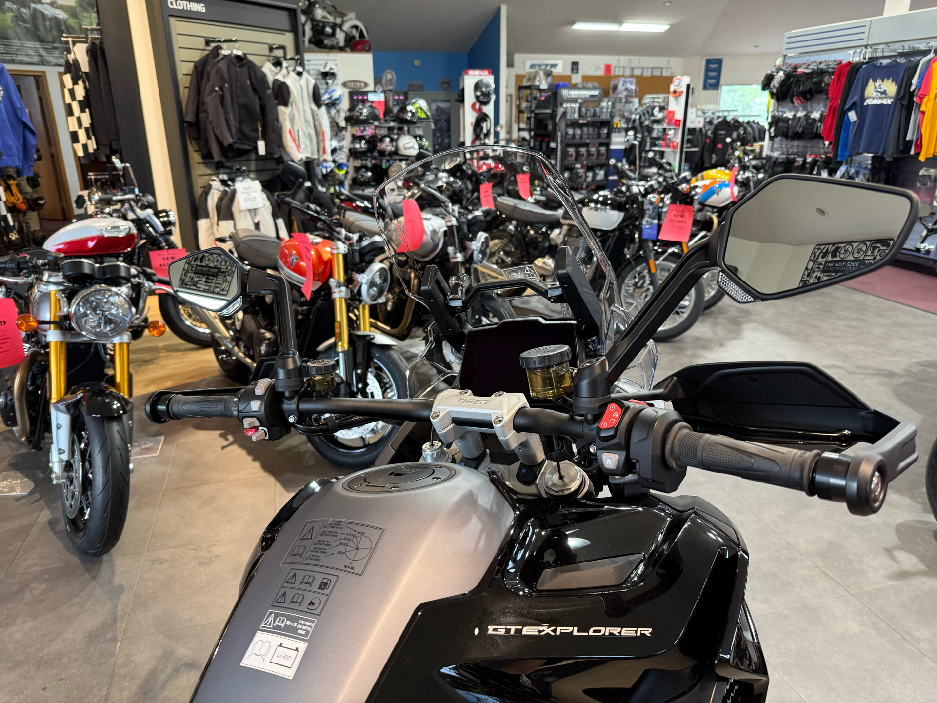 2024 Triumph Tiger 1200 GT Explorer in Belle Plaine, Minnesota - Photo 10