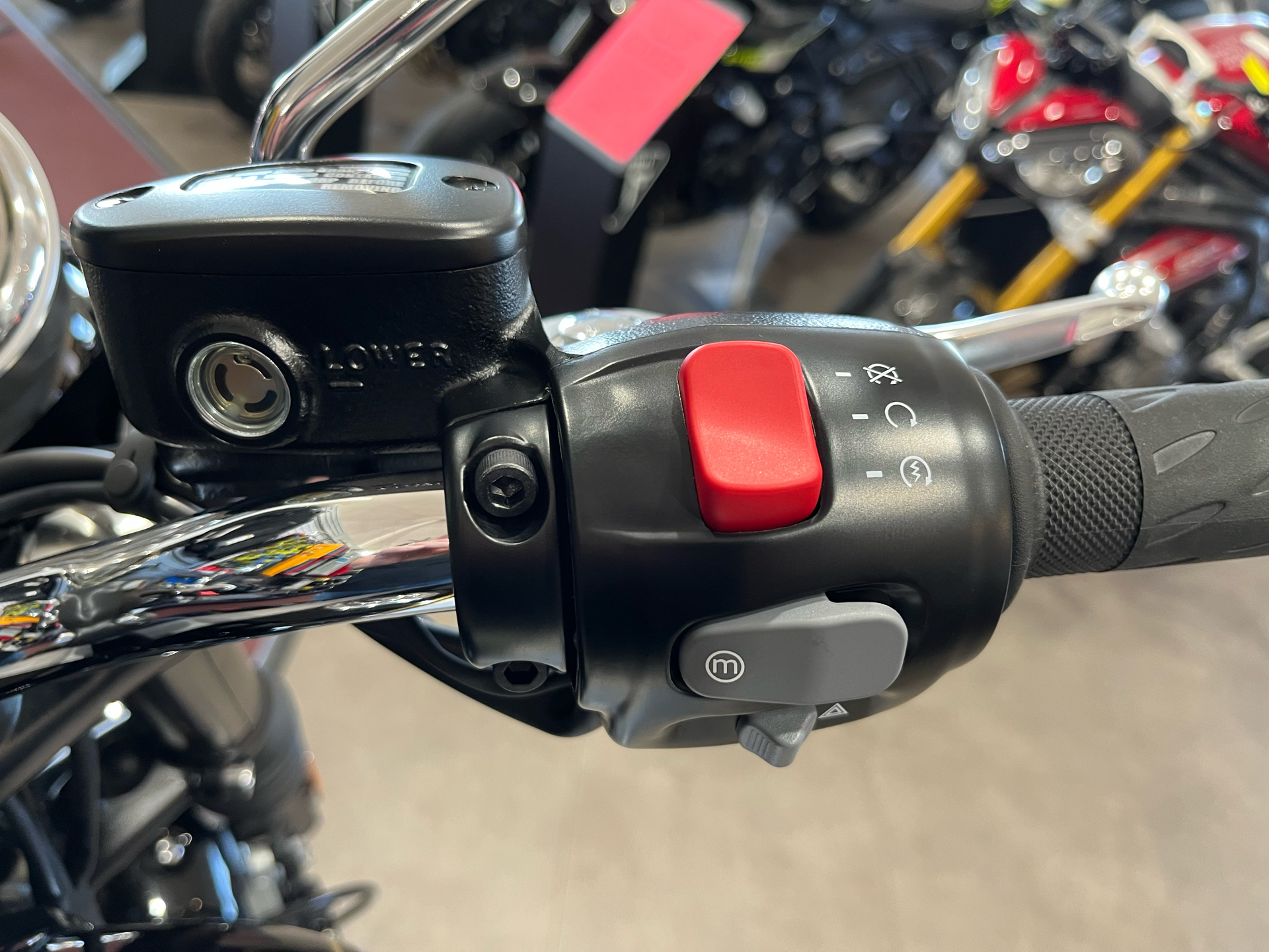 2025 Triumph Bonneville T120 in Belle Plaine, Minnesota - Photo 10