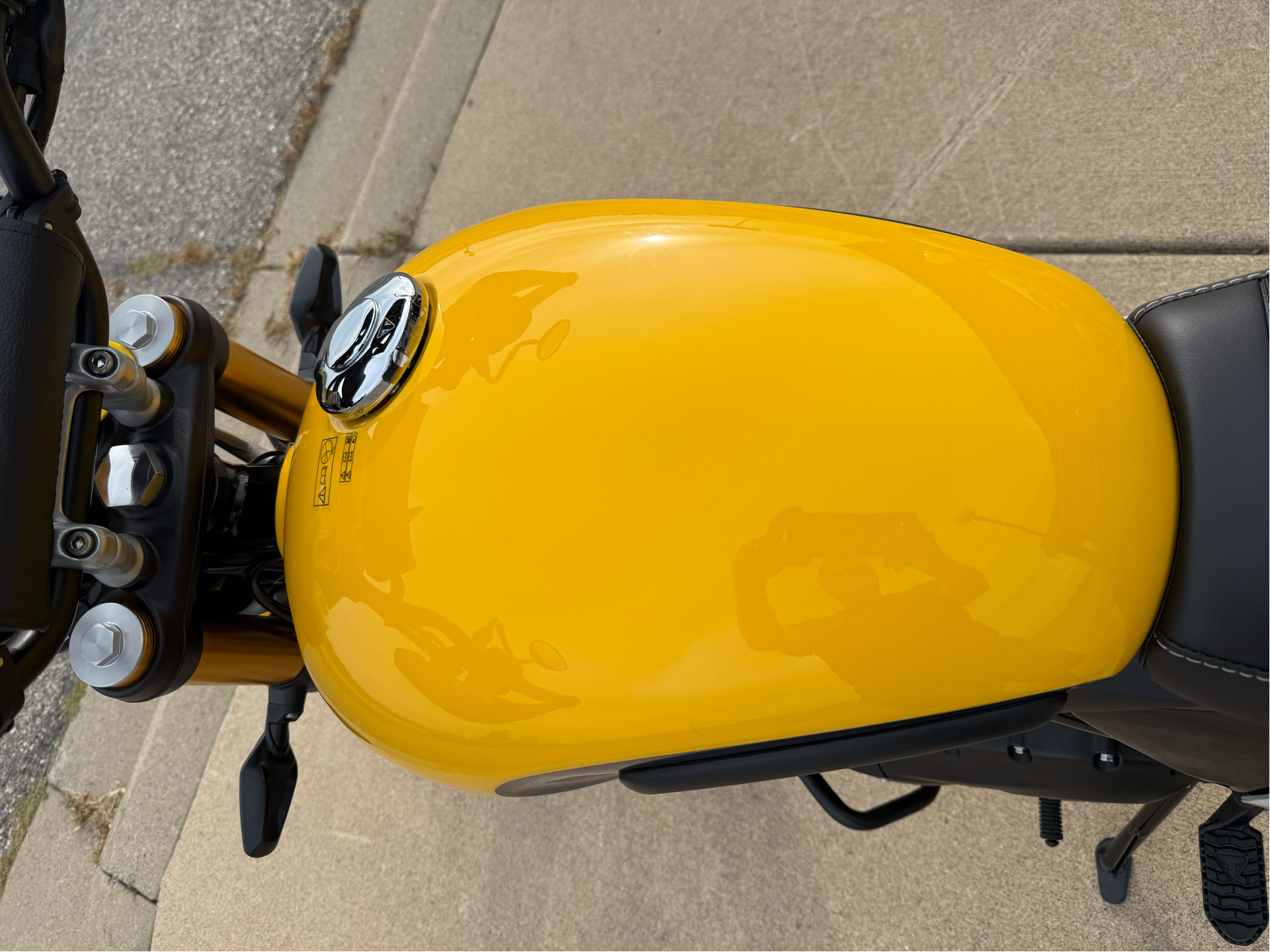 2026 Triumph Scrambler 400 XC in Belle Plaine, Minnesota - Photo 5