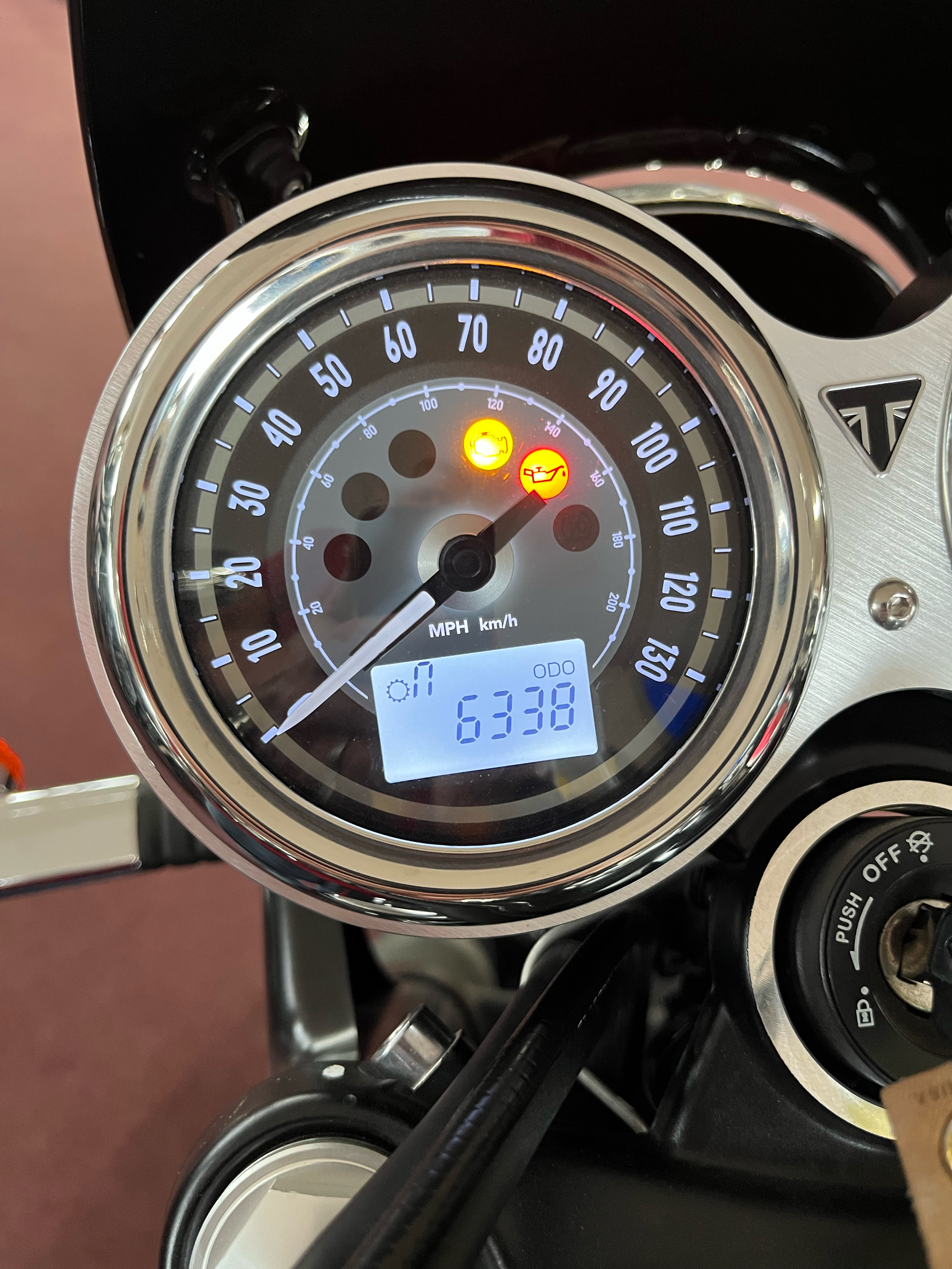 2023 Triumph Bonneville T120 in Belle Plaine, Minnesota - Photo 9