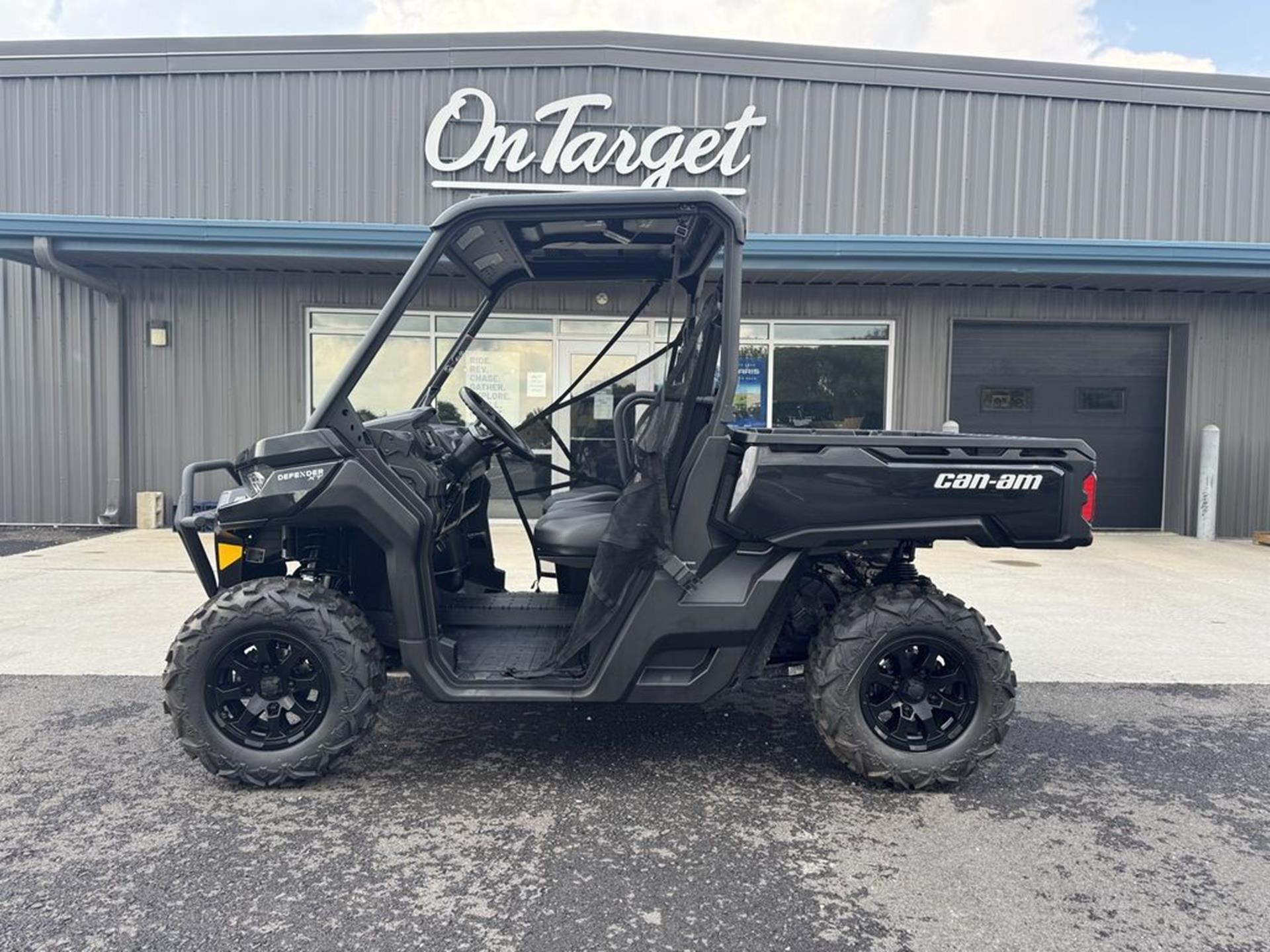 2026 Can-Am Defender XT HD9 in Sunman, Indiana - Photo 1