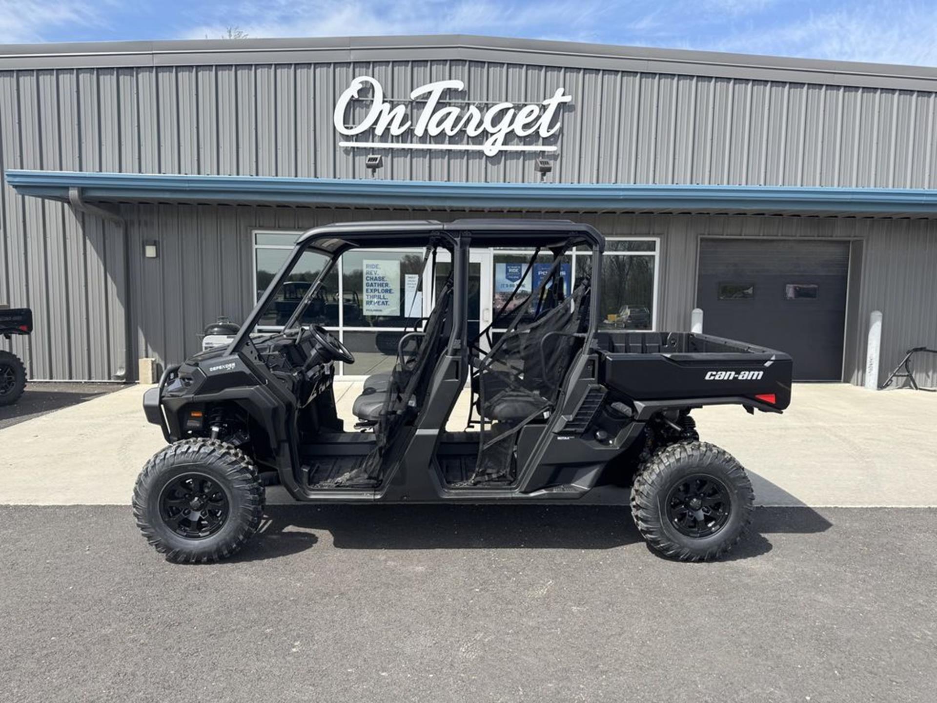 2026 Can-Am Defender MAX XT HD11 in Sunman, Indiana - Photo 1