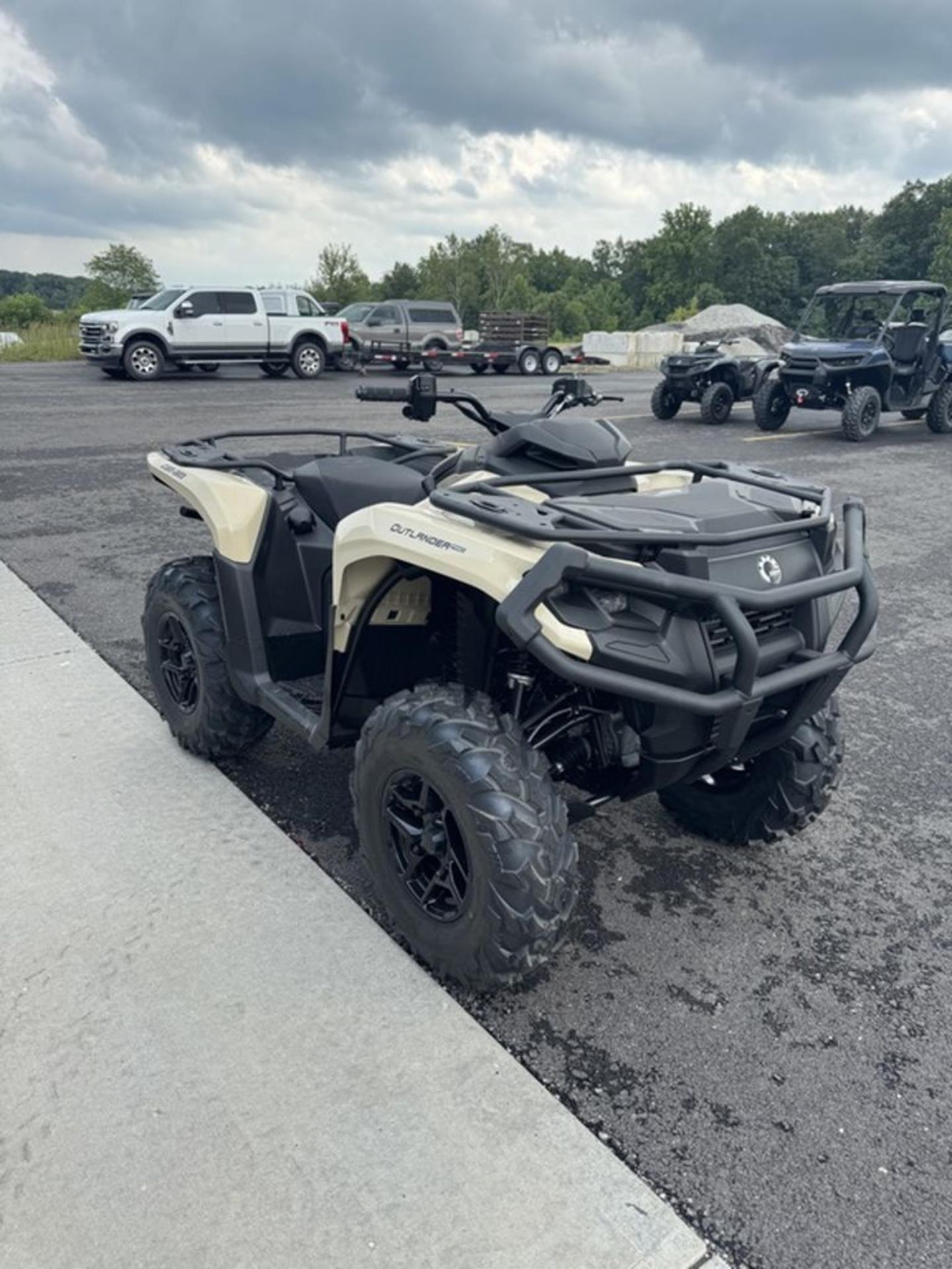 2026 Can-Am Outlander PRO XU HD7 in Sunman, Indiana - Photo 3