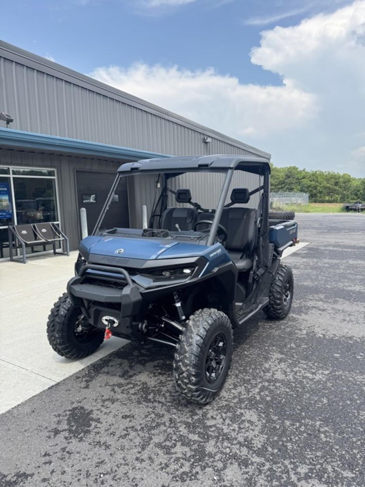 2026 Can-Am Defender XT HD11 in Sunman, Indiana - Photo 2