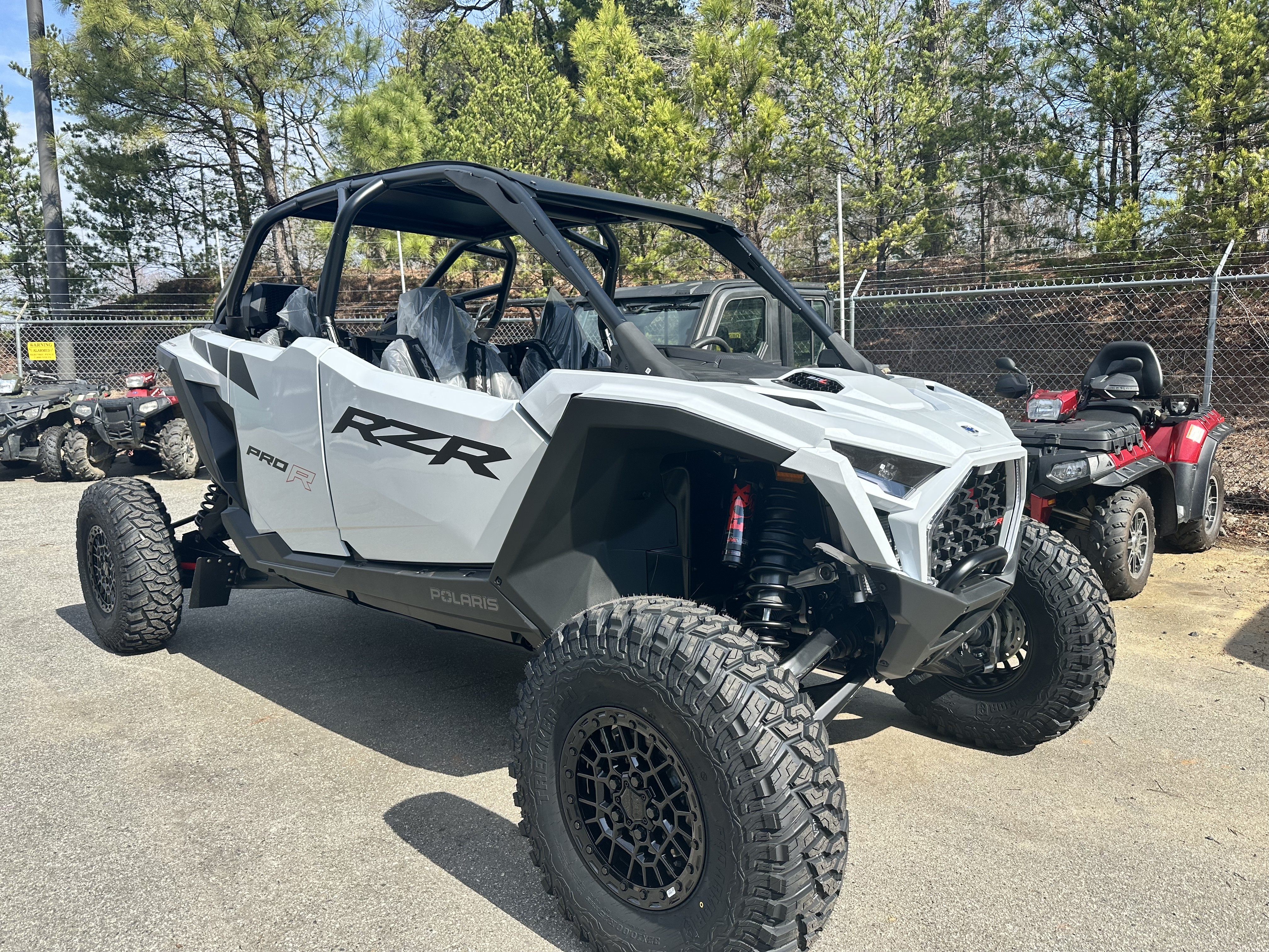 2026 Polaris RZR Pro R 4 Ultimate 1