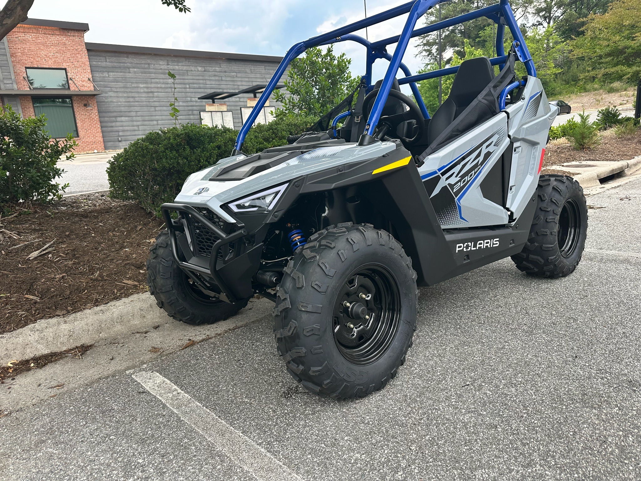 2026 Polaris RZR 200 EFI 1