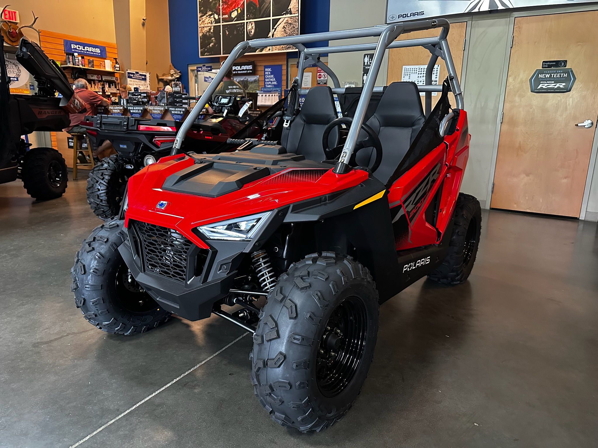 2026 RZR 200 EFI