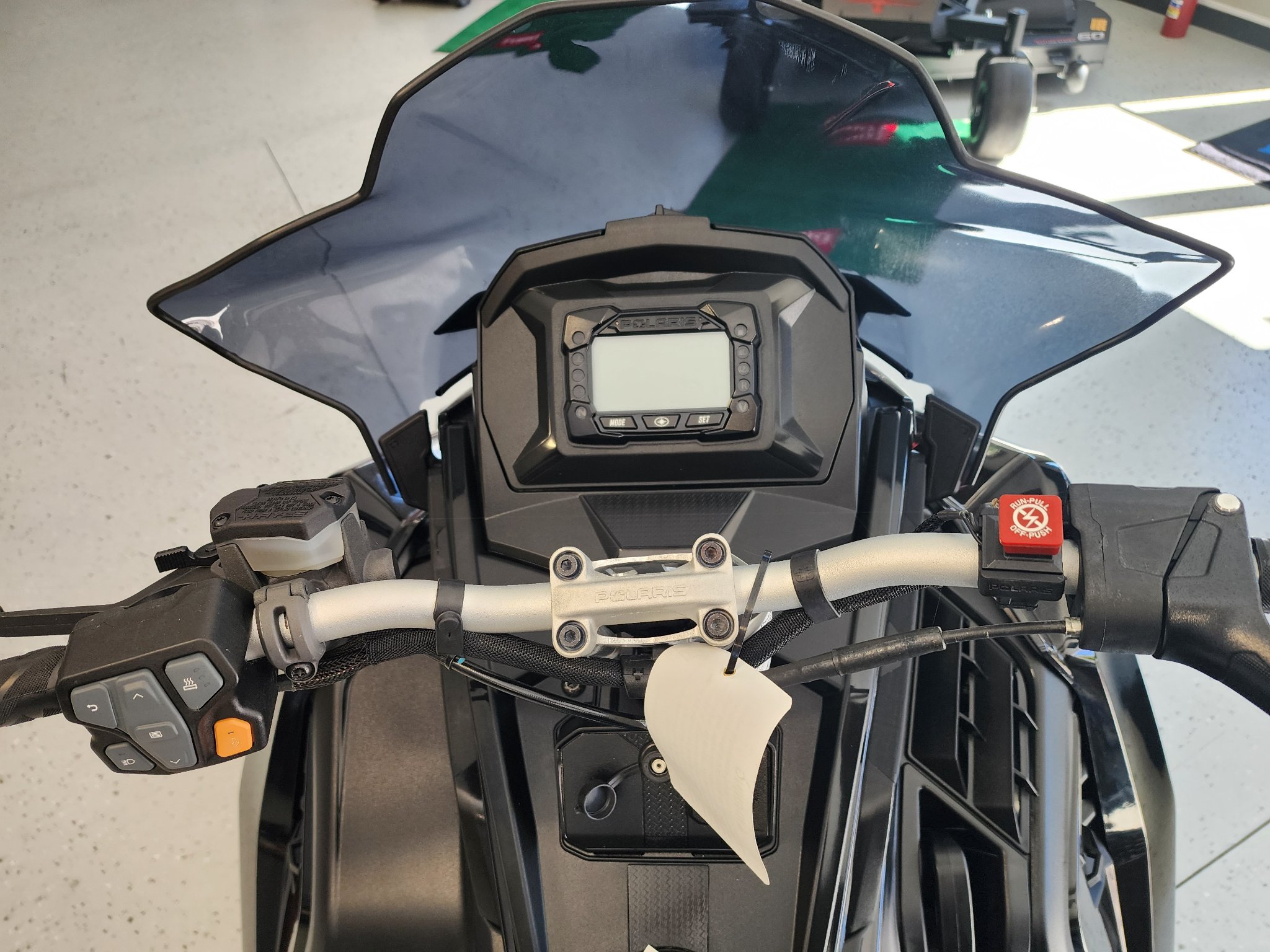 2027 Polaris 850 Switchback XC 146 Gloss Black 1.6 ES 7