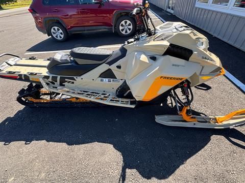 ラクトデュウ Used 2022 Ski-Doo Freeride 154 850 E-TEC ES PowderMax Light 2.5 w