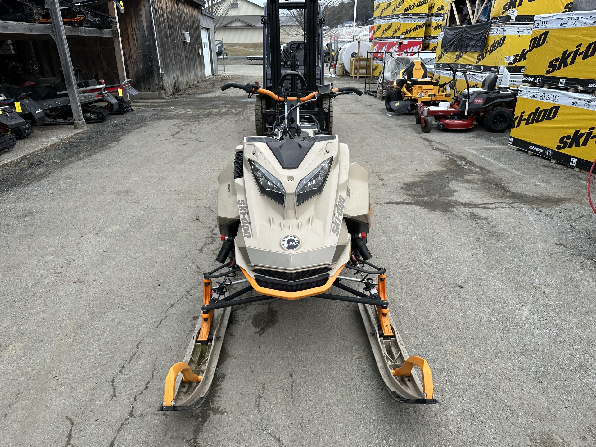 Used 2022 Ski-Doo Freeride 154 850 E-TEC ES PowderMax Light Used 2022 Ski-Doo Freeride 154 850 E-TEC ES PowderMax Light