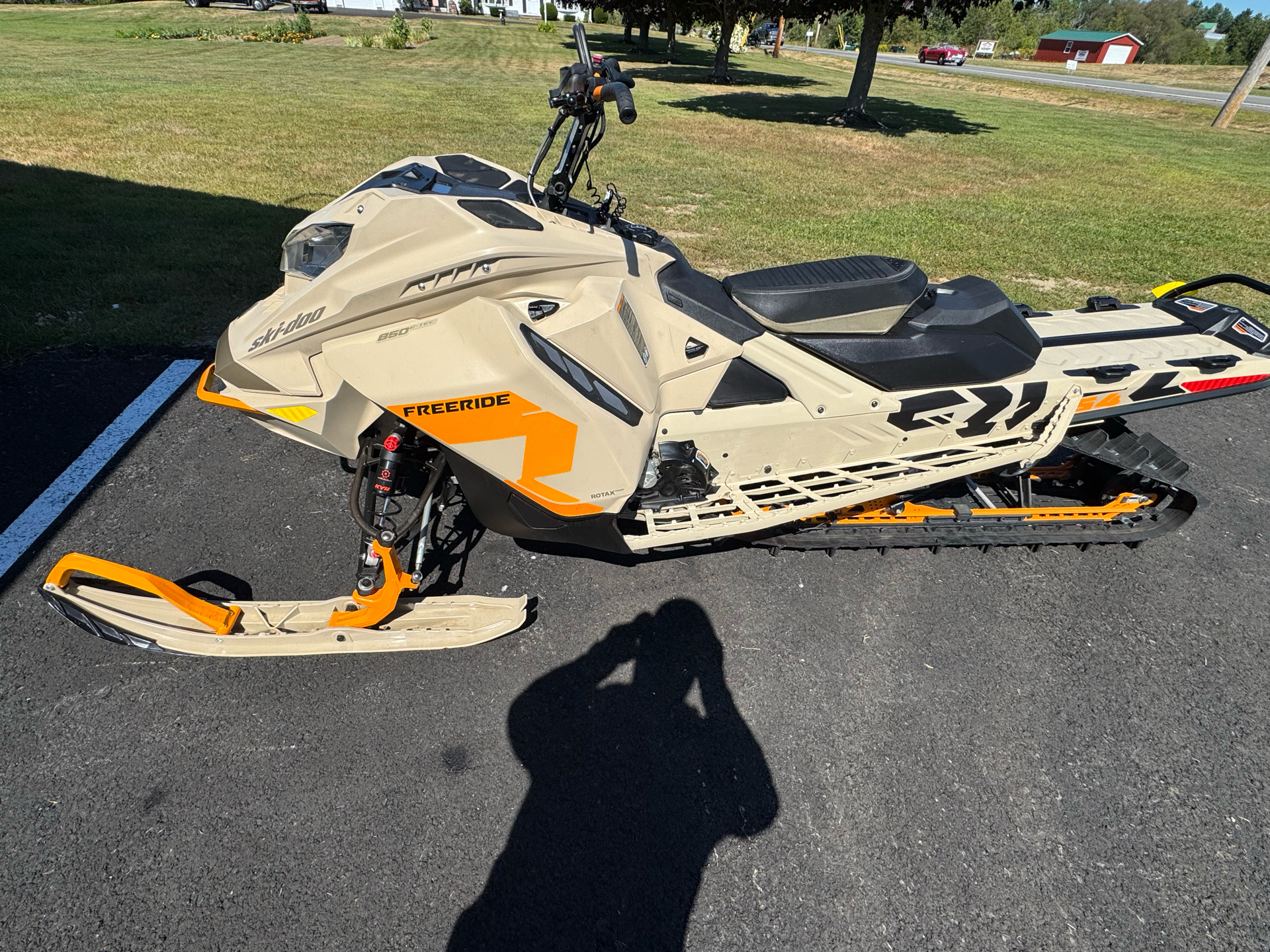 Used 2022 Ski-Doo Freeride 154 850 E-TEC ES PowderMax Light 2.5 w