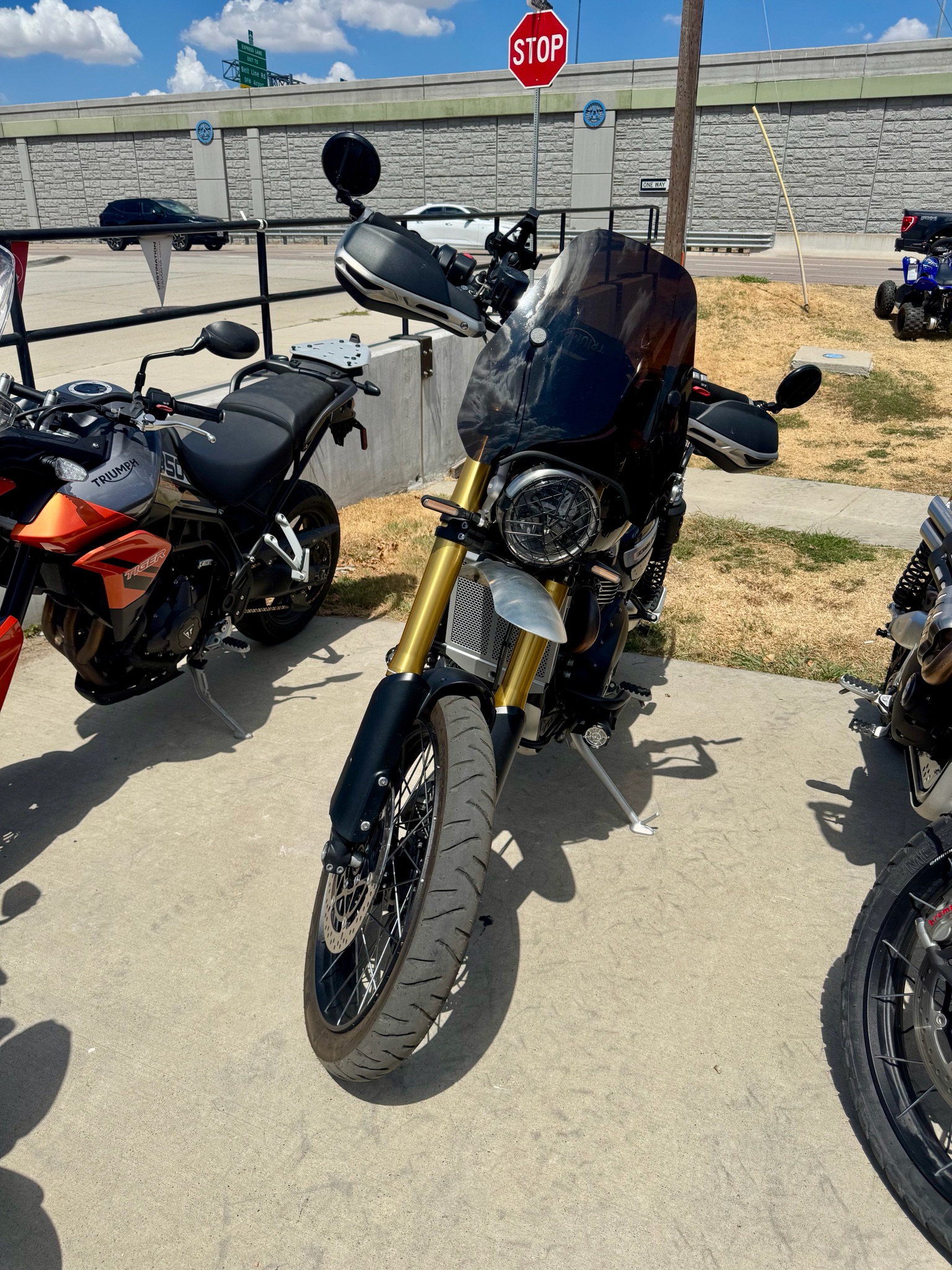 2024 Triumph Scrambler 1200 XE 2