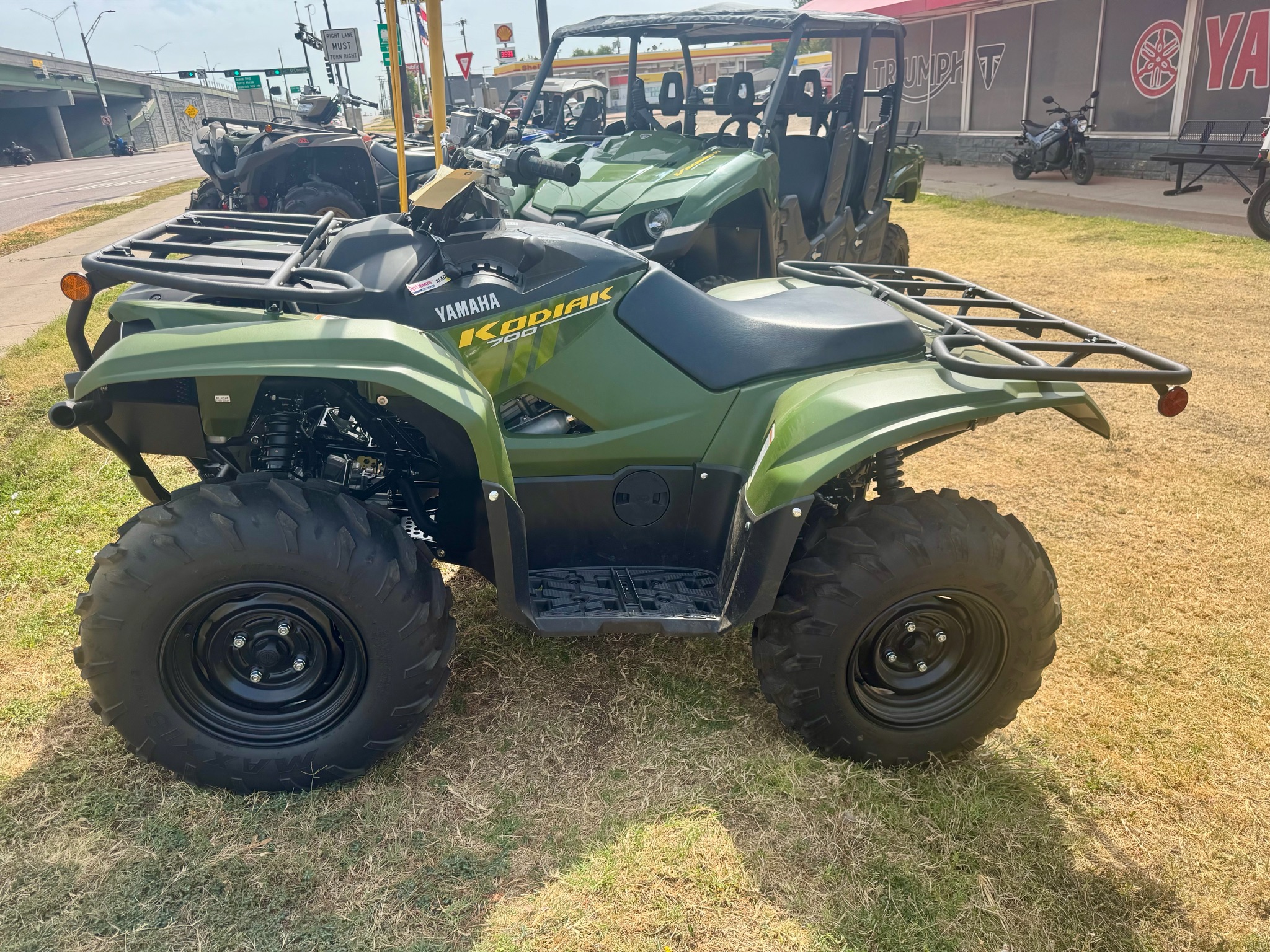 2027 Kodiak 700