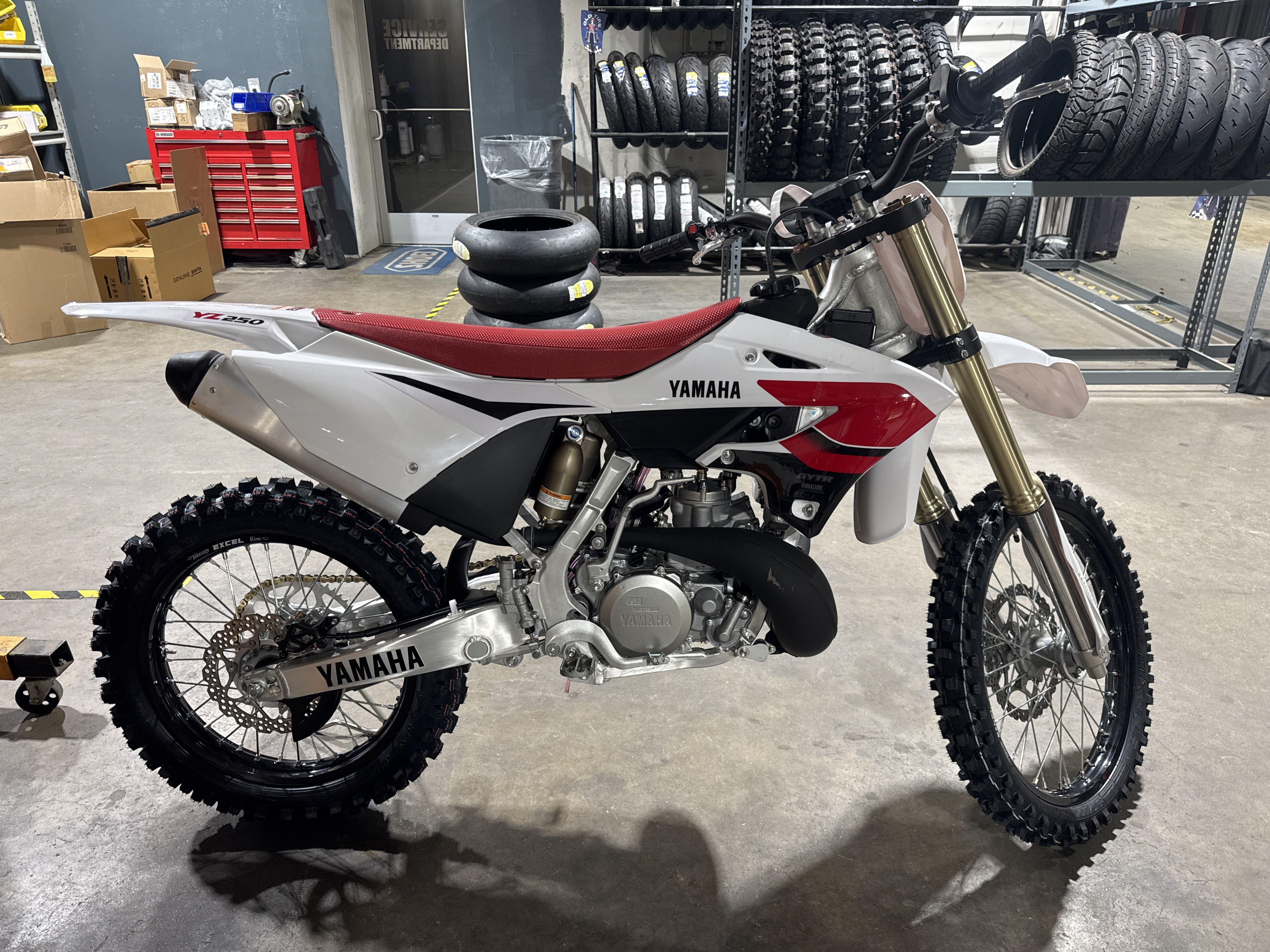 at　アイボリー New 2026 Yamaha YZ250 70th Anniversary Edition, Burleson TX
