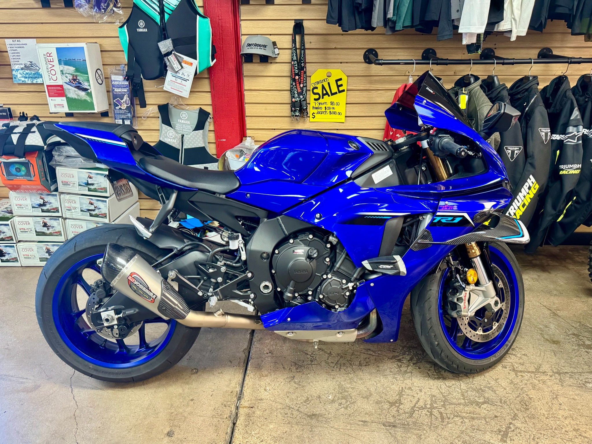 2025 YZF-R1