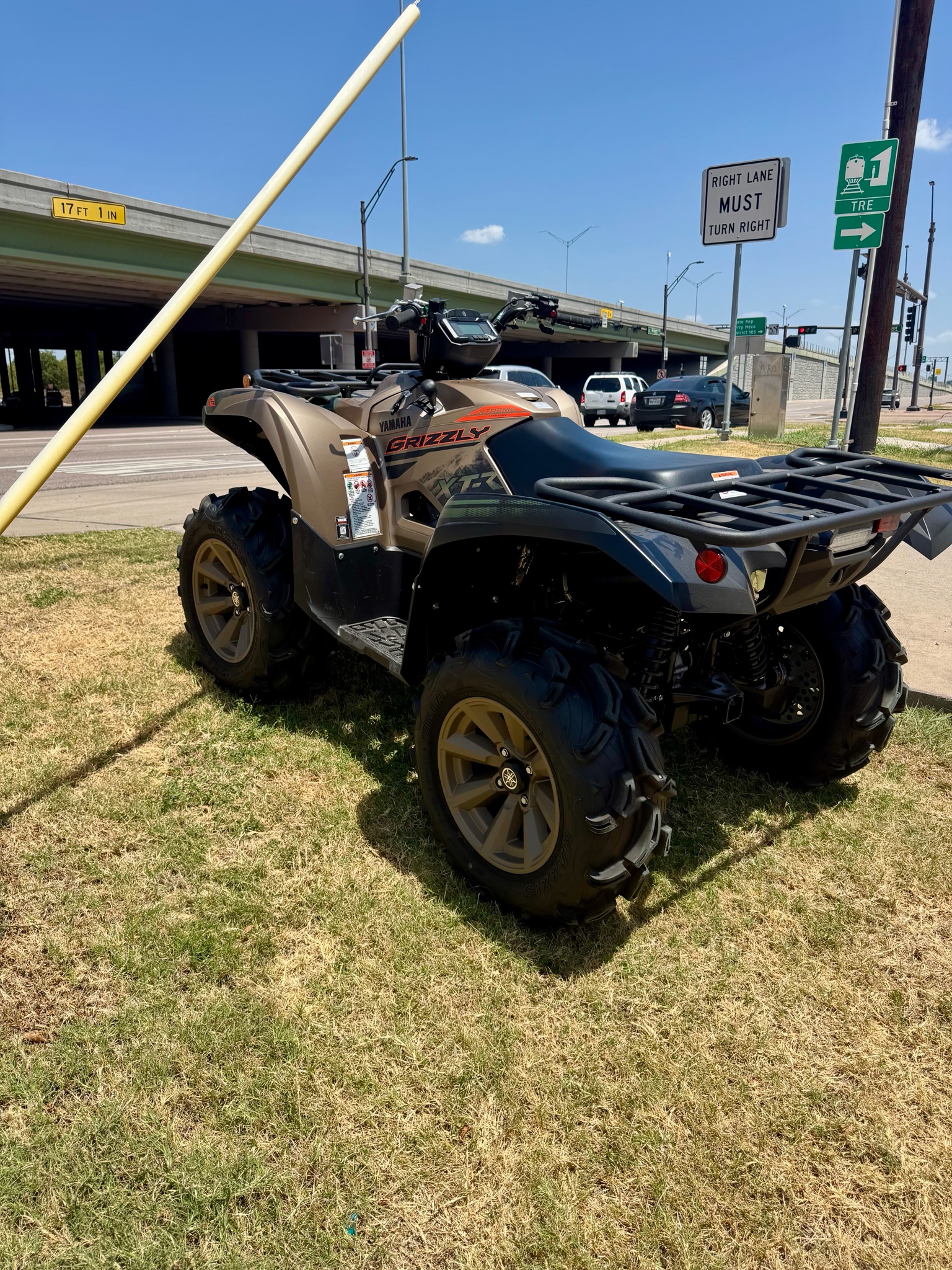 2027 Yamaha Grizzly EPS XT-R 4