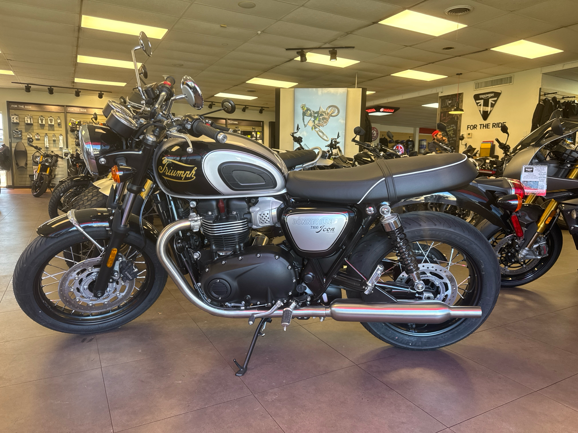 New 2025 Triumph Bonneville T100, Burleson TX | Specs, Price 