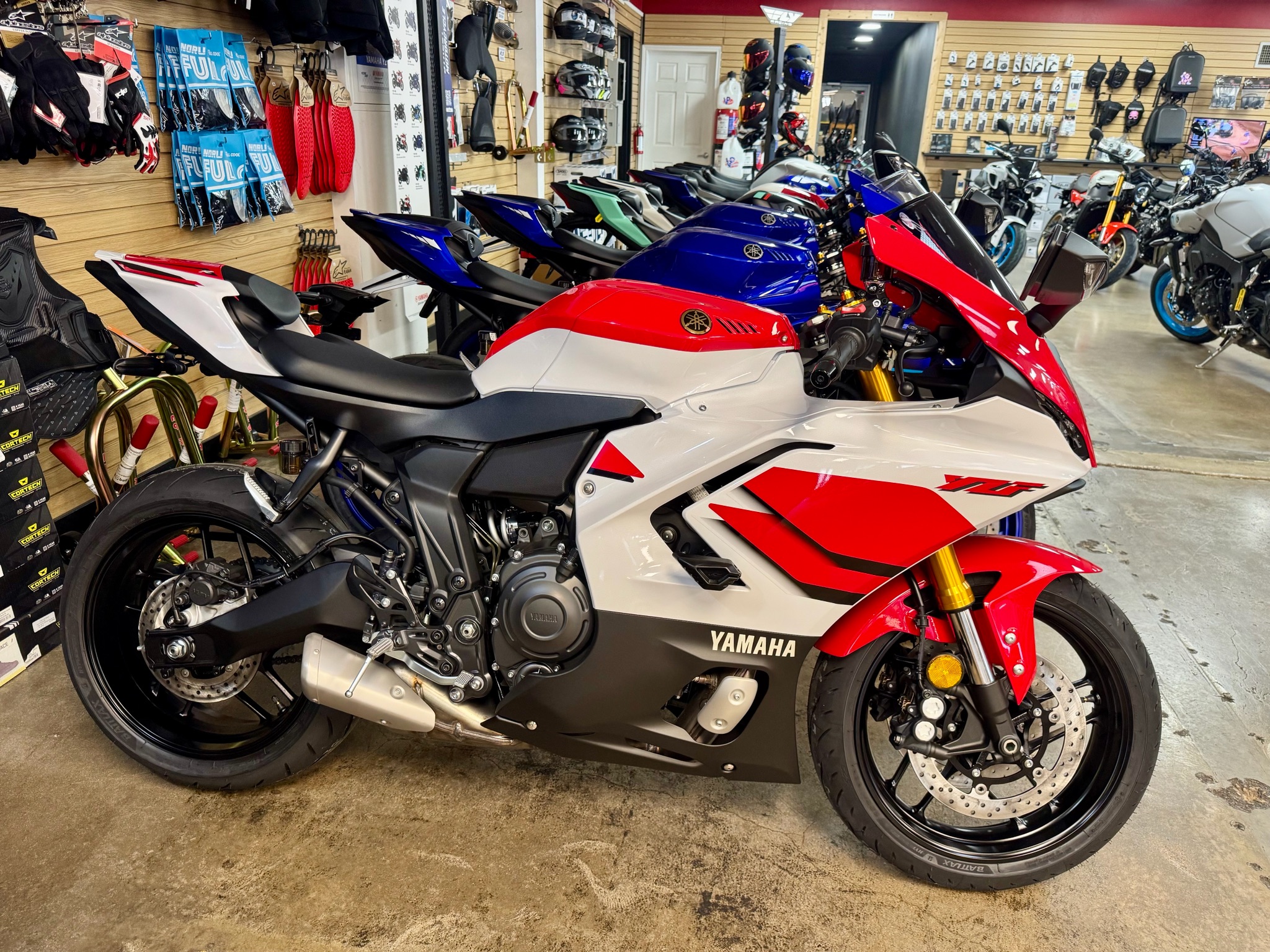 2026 YZF-R7